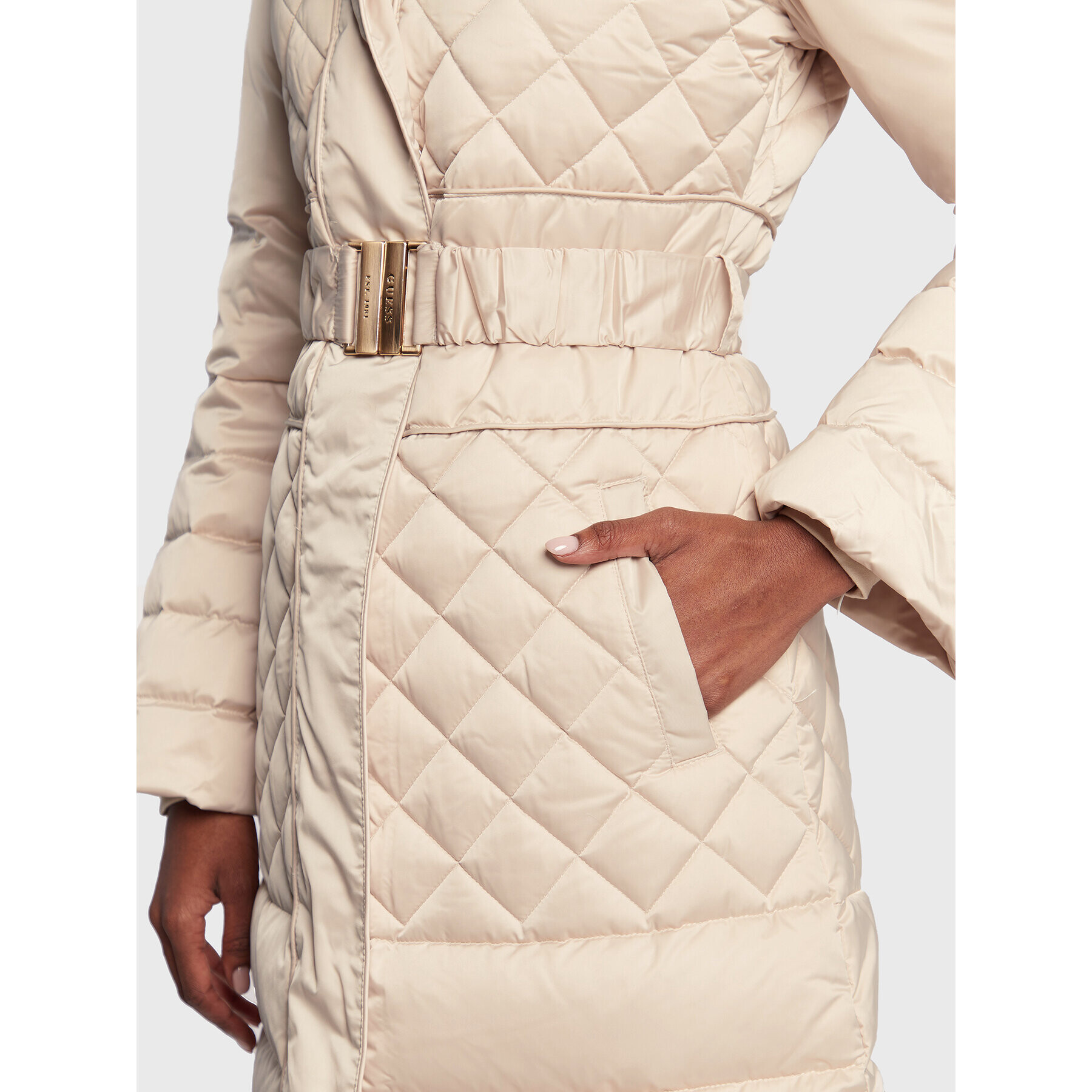 Guess Пухено яке Marlene W2BL64 WEX52 Бежов Regular Fit - Pepit.bg