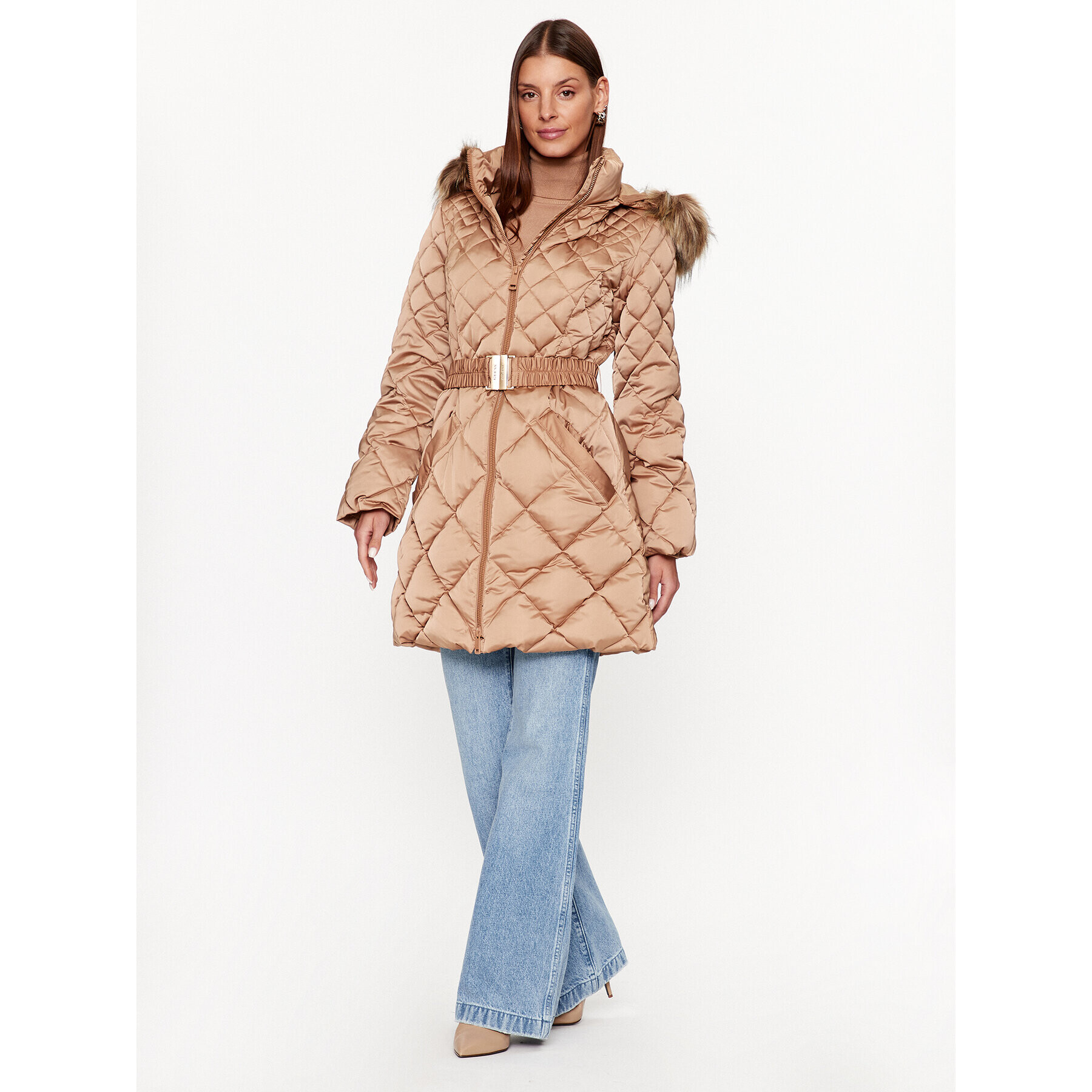 Guess Пухено яке Olga W3BL36 WEX52 Бежов Regular Fit - Pepit.bg