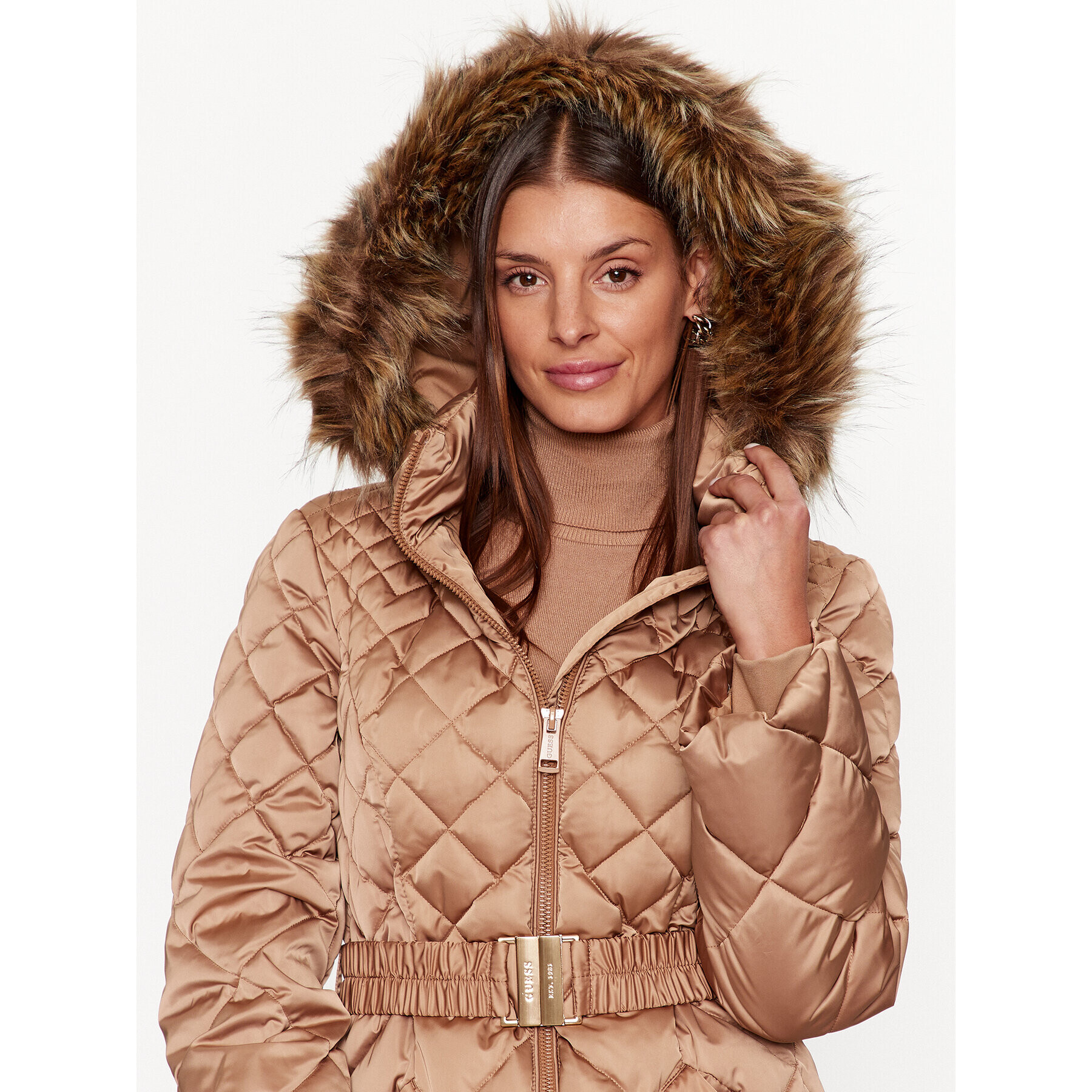 Guess Пухено яке Olga W3BL36 WEX52 Бежов Regular Fit - Pepit.bg