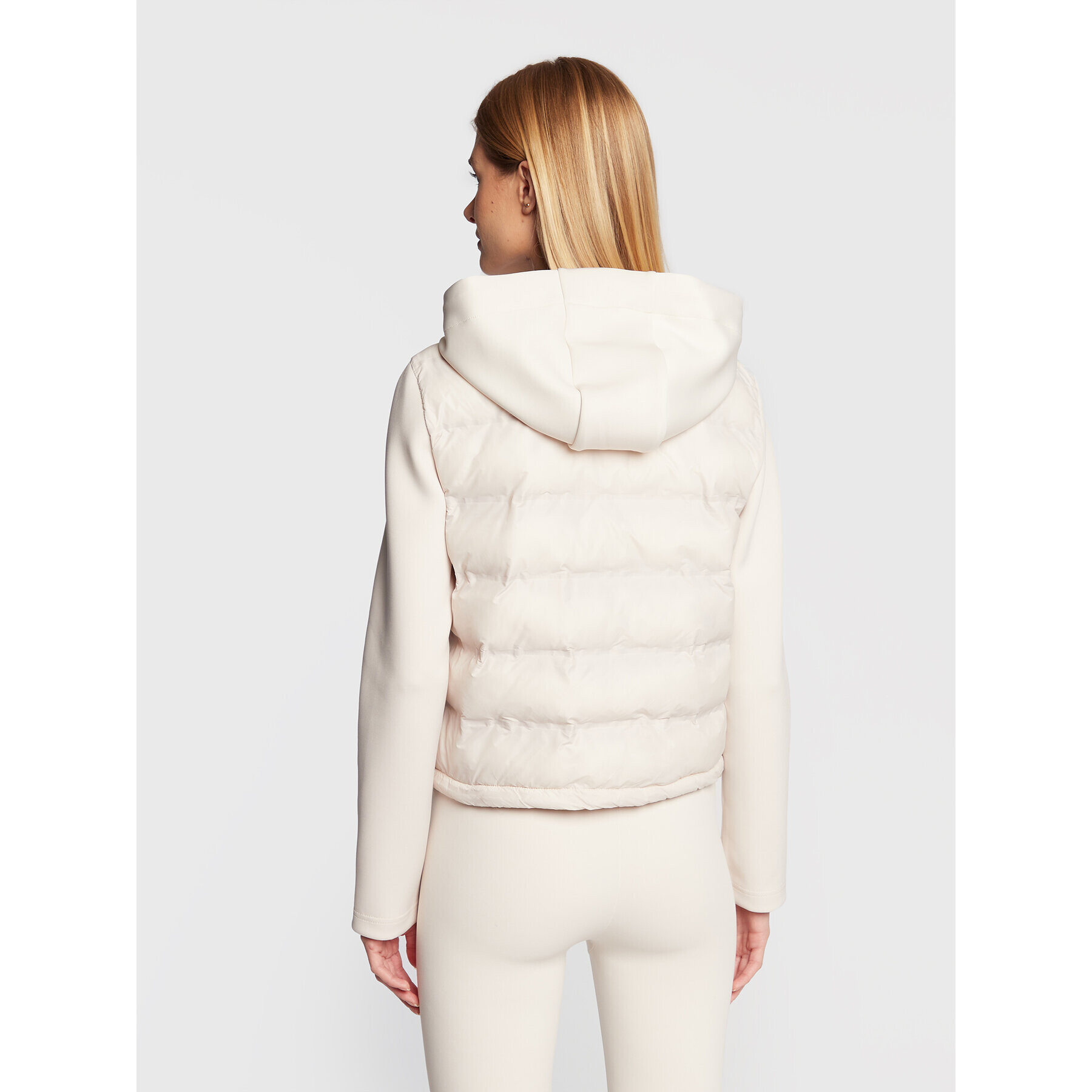 Guess Пухено яке V2BL02 WEXC0 Екрю Regular Fit - Pepit.bg