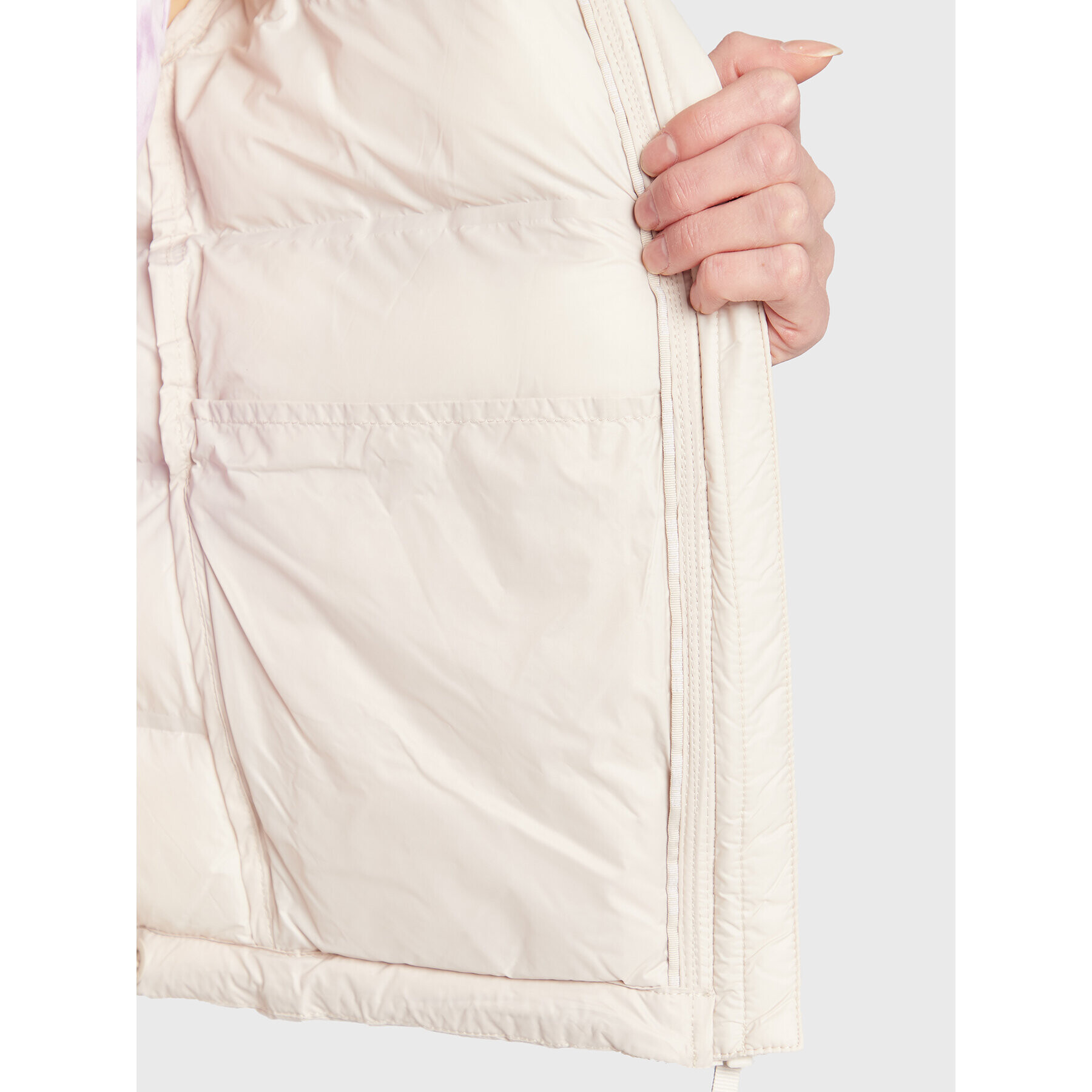 Guess Пухено яке V2BL02 WEXC0 Екрю Regular Fit - Pepit.bg