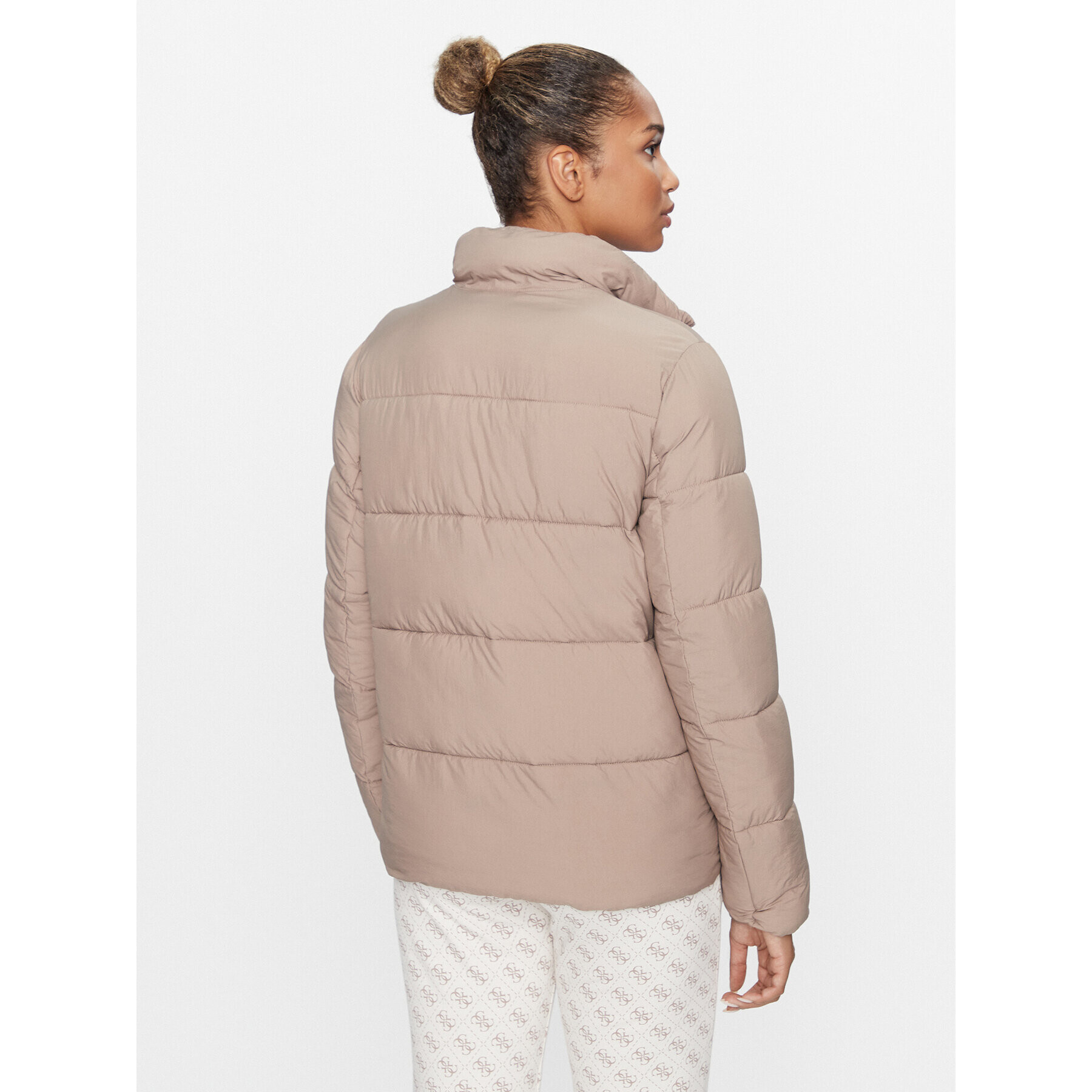 Guess Пухено яке V3BL13 WFUD0 Бежов Regular Fit - Pepit.bg