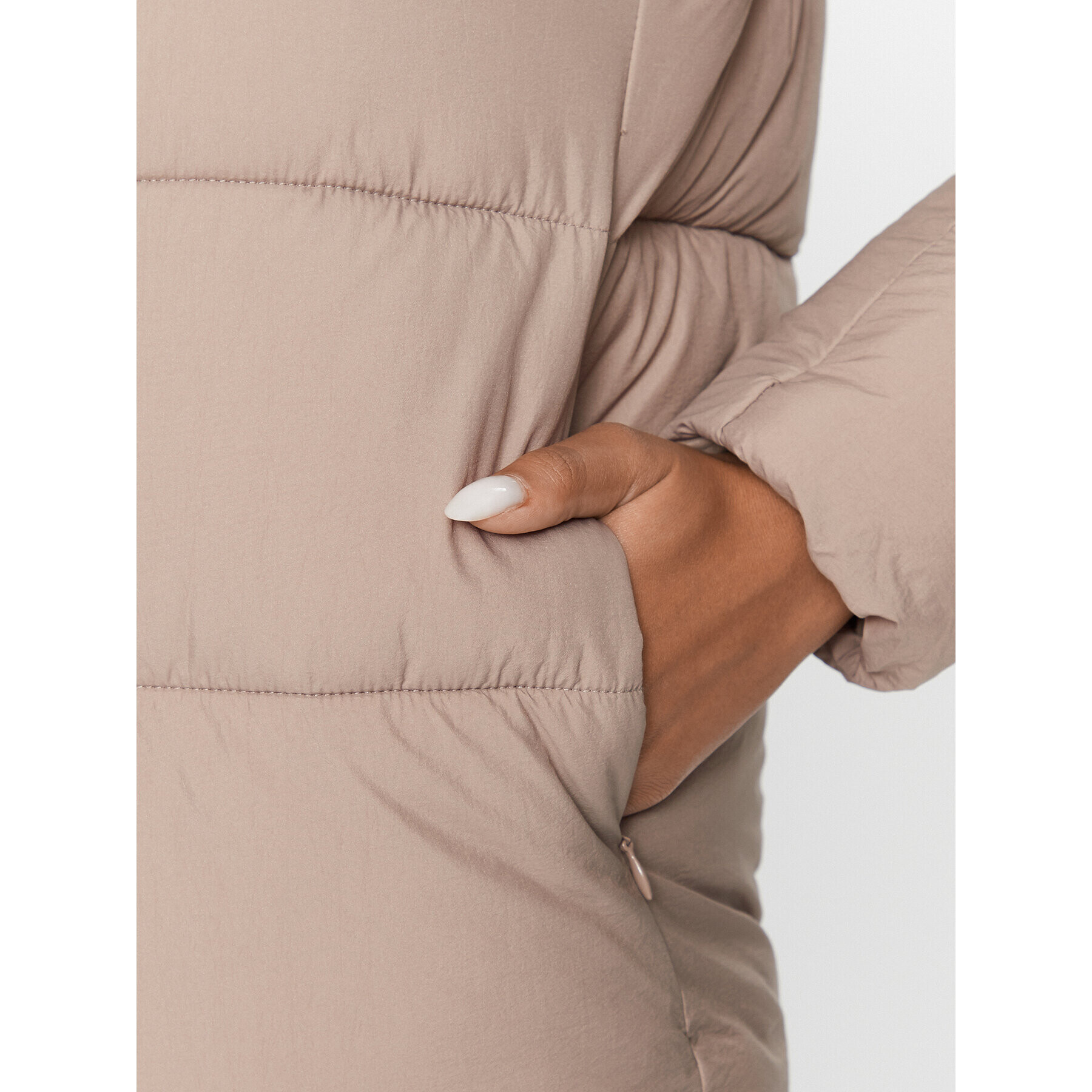 Guess Пухено яке V3BL13 WFUD0 Бежов Regular Fit - Pepit.bg