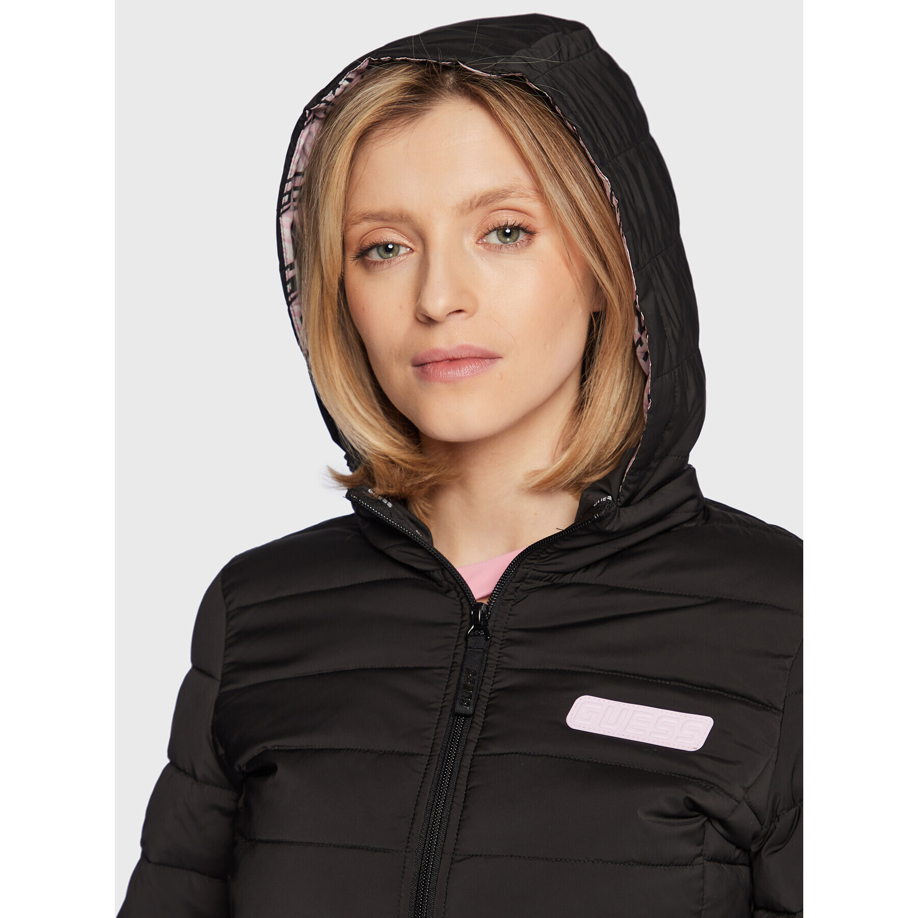 Guess Пухено яке V3RL06 WF3X0 Черен Regular Fit - Pepit.bg