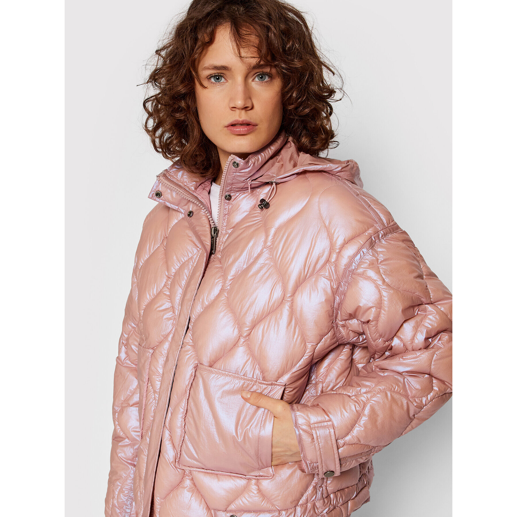 Guess Пухено яке W2GL04 WEGM0 Розов Regular Fit - Pepit.bg