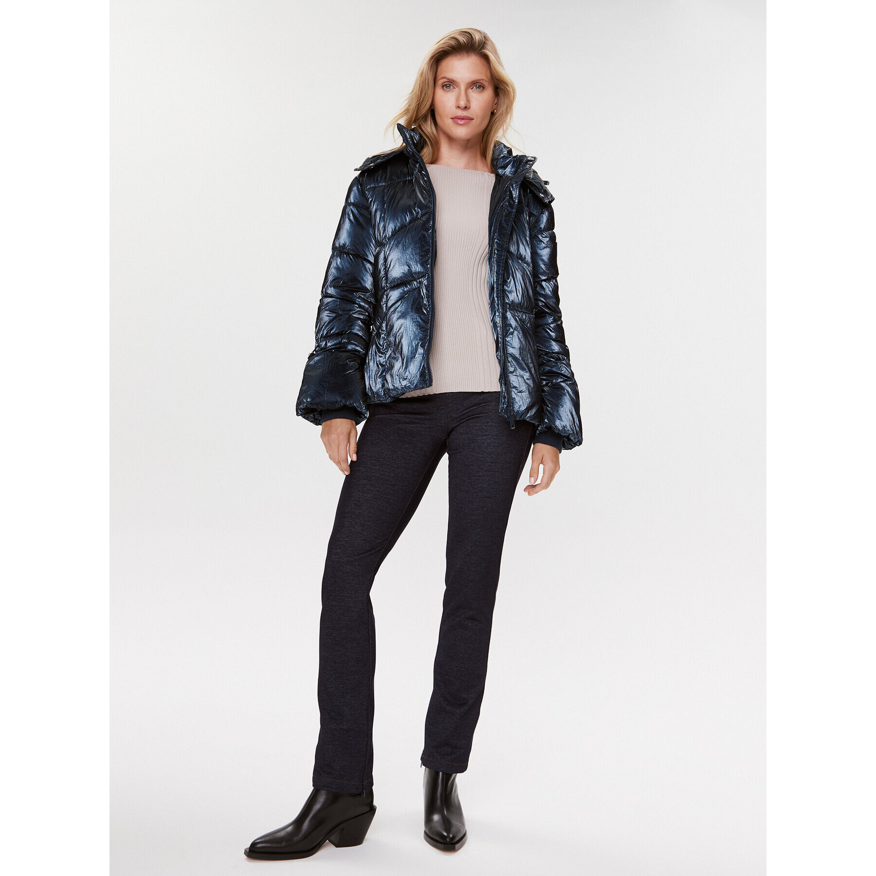 Guess Пухено яке W3BL25 WFR90 Тъмносин Regular Fit - Pepit.bg