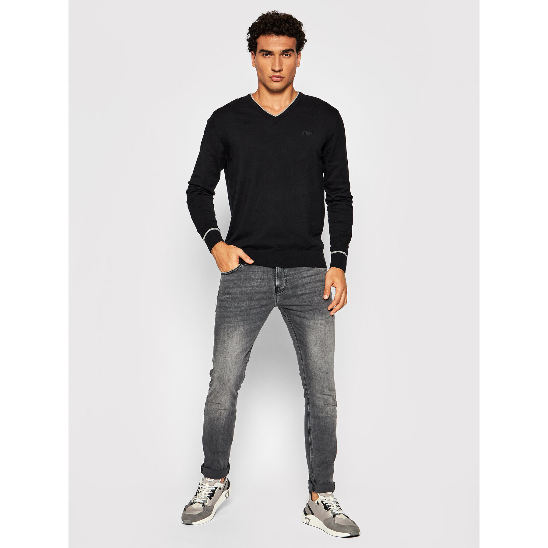 Guess Пуловер Kenny M1YR55 Z2SA0 Черен Slim Fit - Pepit.bg