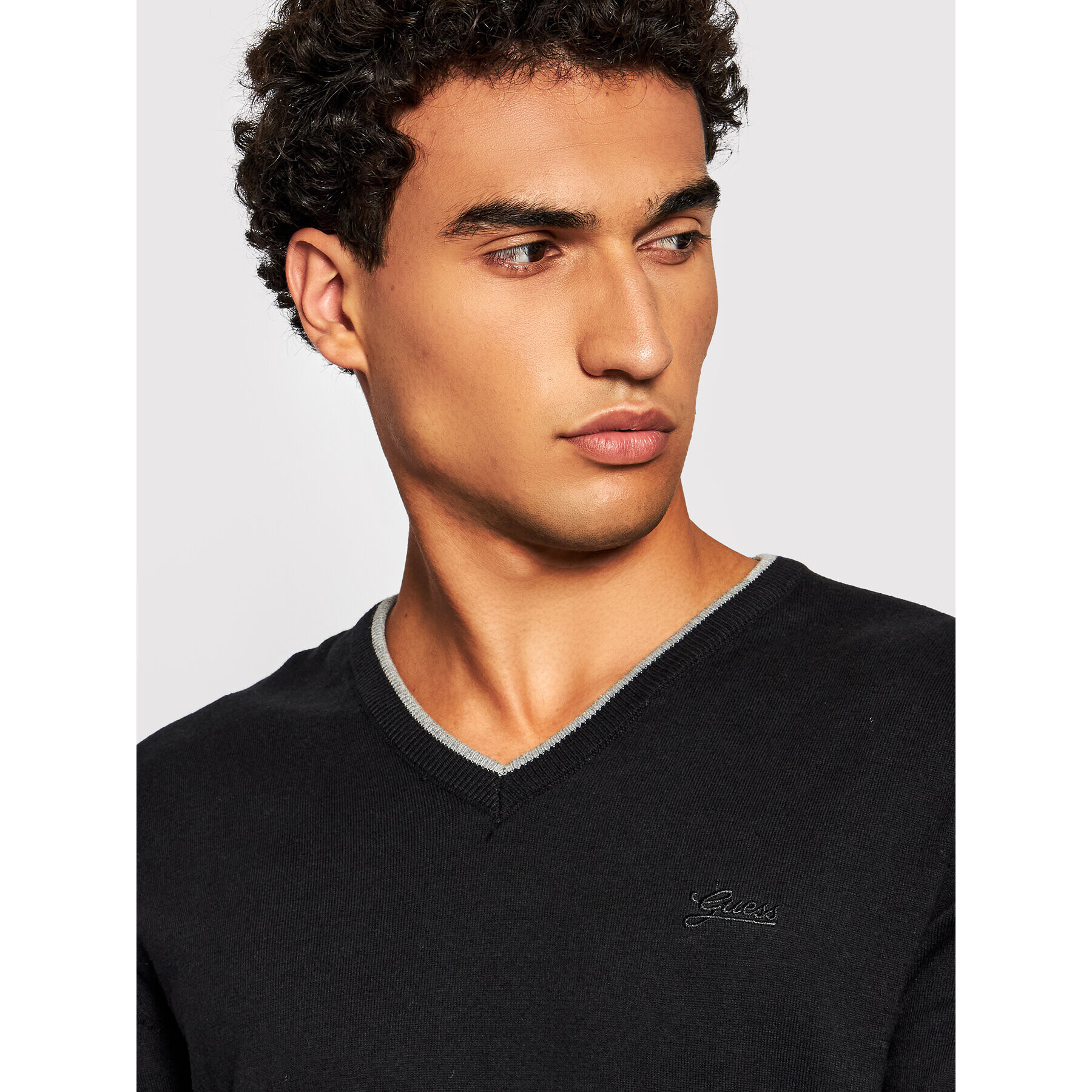 Guess Пуловер Kenny M1YR55 Z2SA0 Черен Slim Fit - Pepit.bg