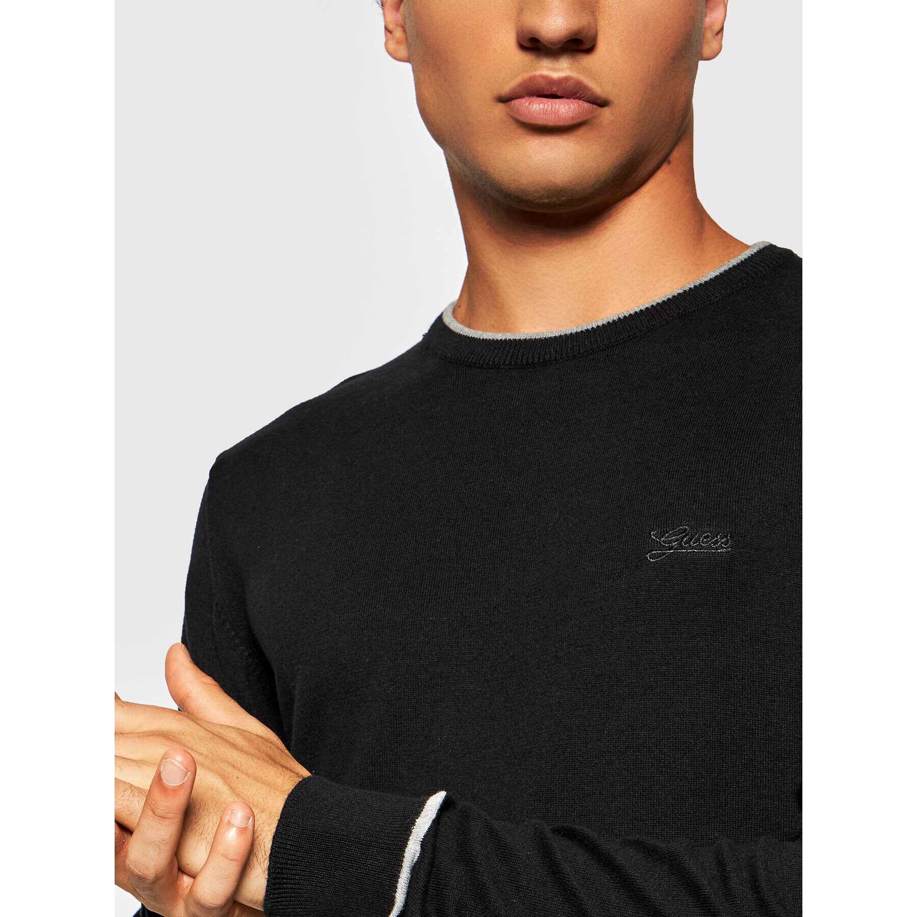 Guess Пуловер Kevin M1YR53 Z2SA0 Черен Slim Fit - Pepit.bg