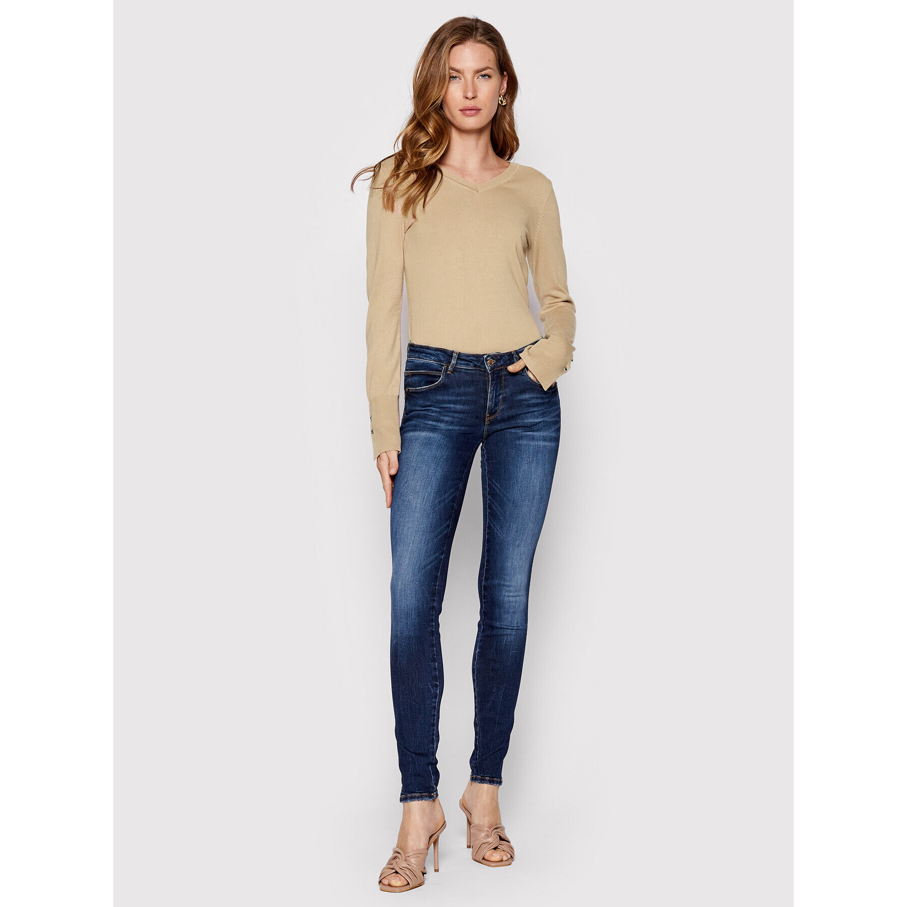 Guess Пуловер W2YR31 Z2V62 Бежов Regular Fit - Pepit.bg
