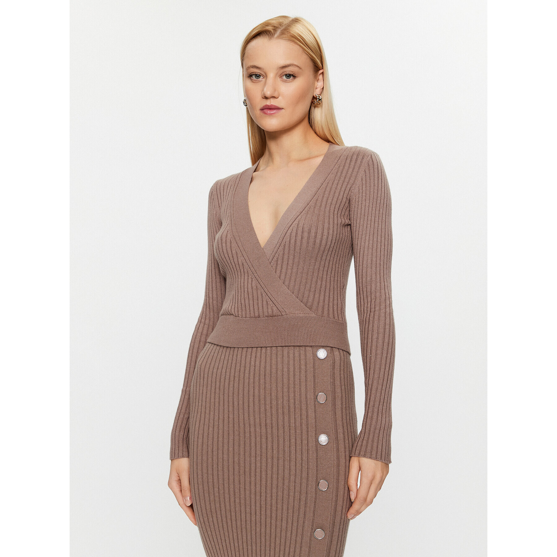 Guess Пуловер W3BR29 Z2V42 Бежов Slim Fit - Pepit.bg