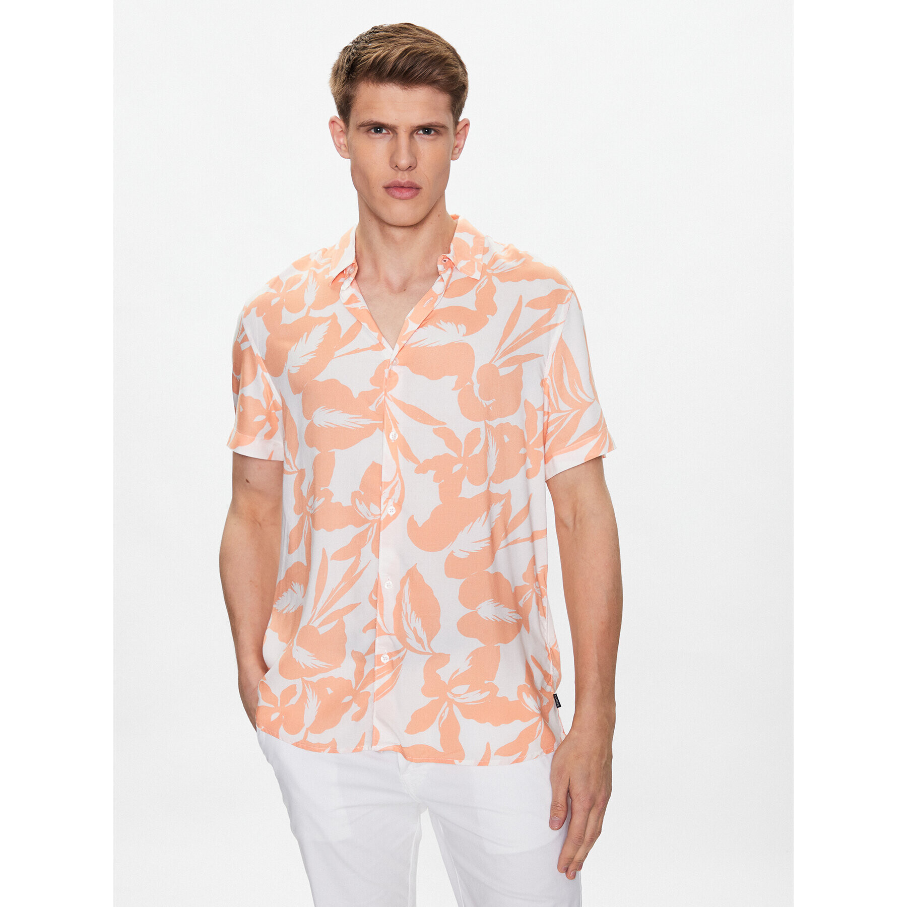 Guess Риза M3GH47 WD4Z2 Бежов Slim Fit - Pepit.bg