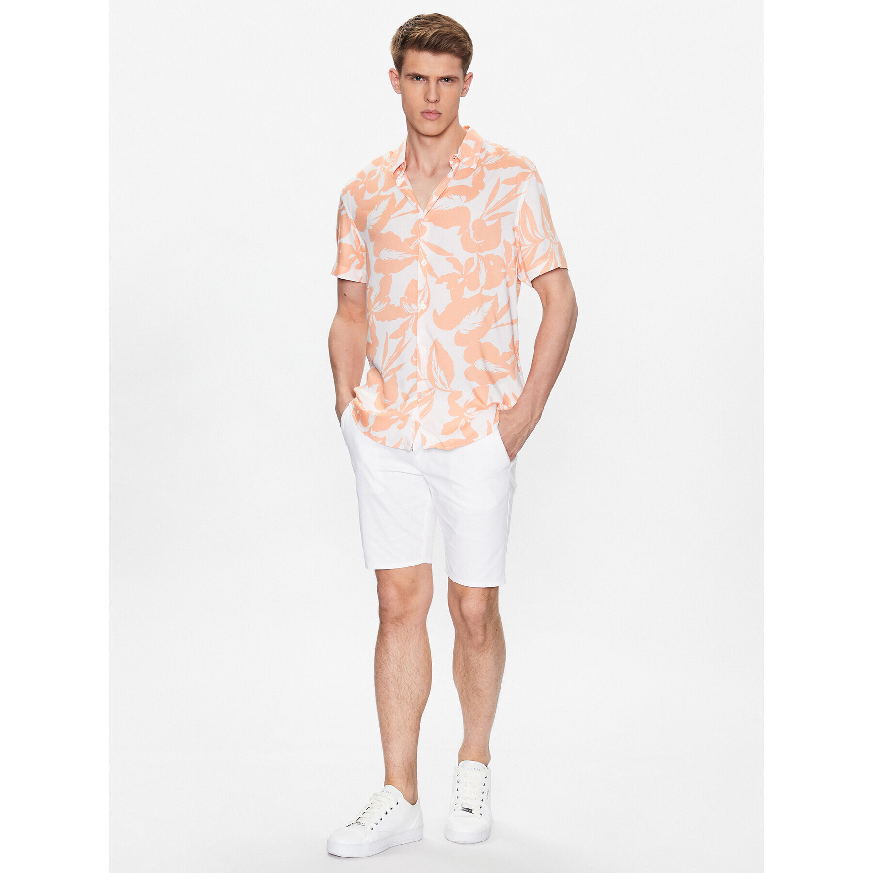 Guess Риза M3GH47 WD4Z2 Бежов Slim Fit - Pepit.bg