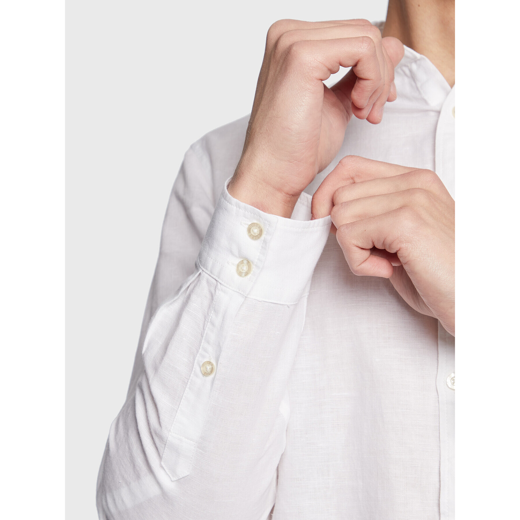 Guess Риза Roll-Up F3GH00 WO07S Бял Regular Fit - Pepit.bg
