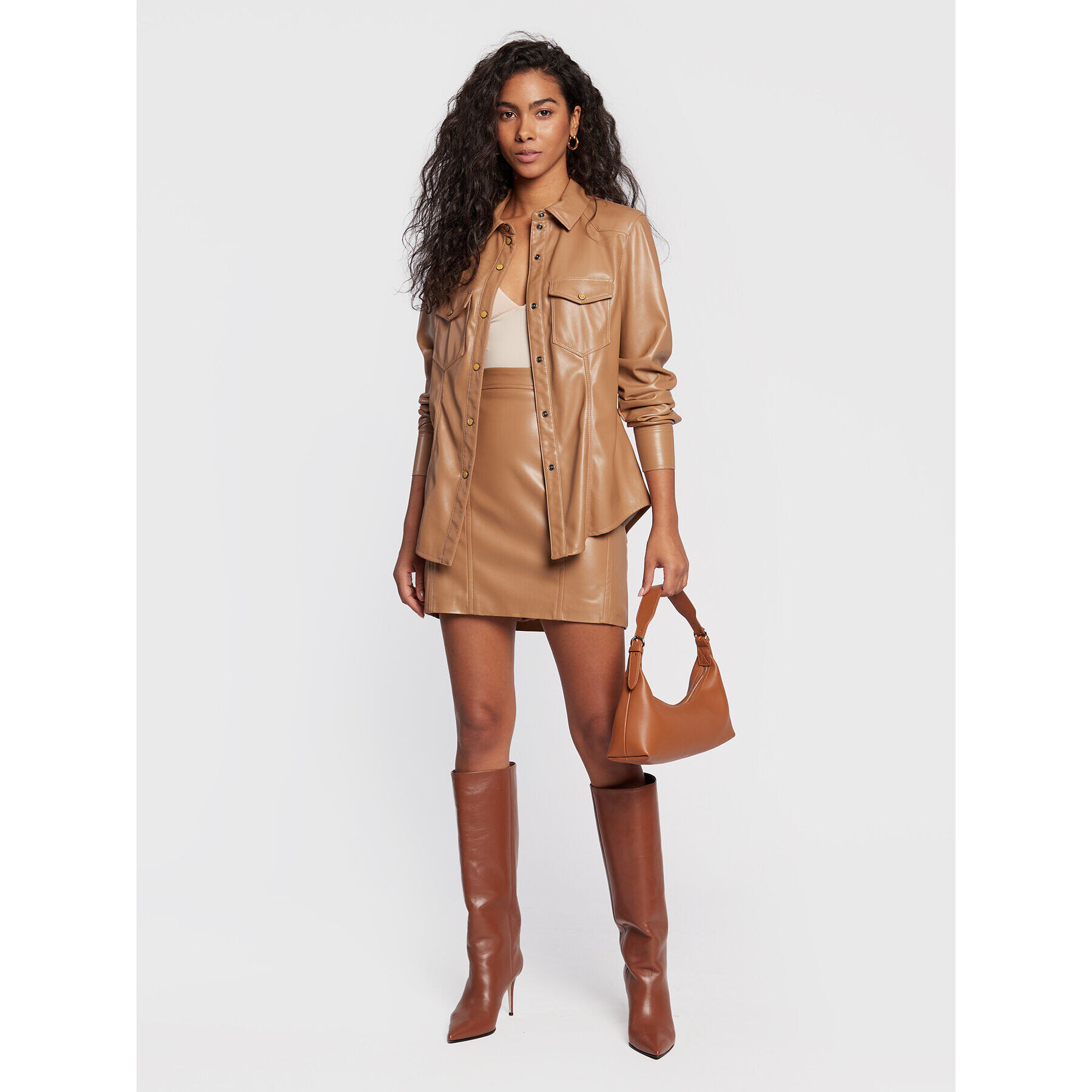 Guess Риза W3RH10 WF8Q0 Кафяв Relaxed Fit - Pepit.bg