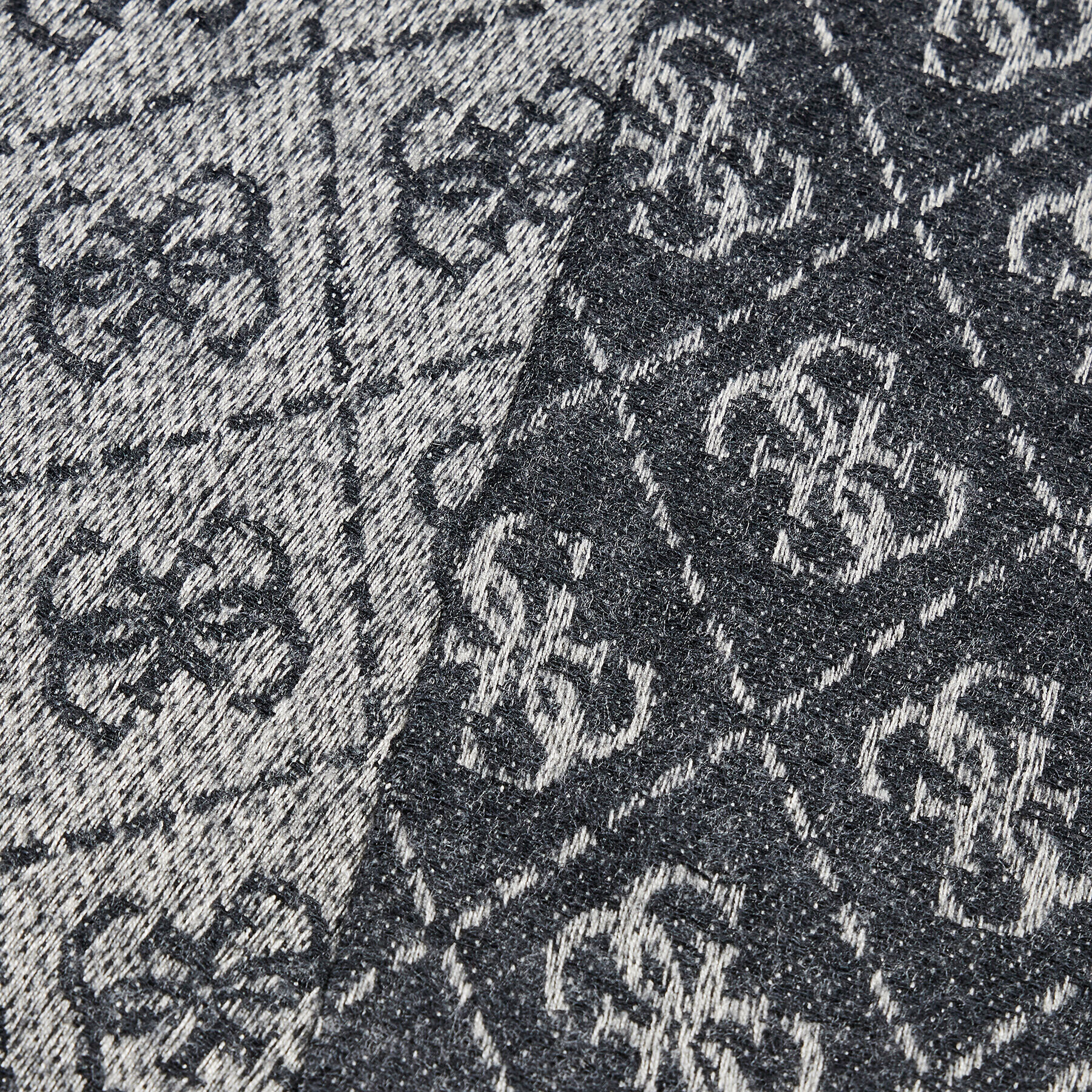 Guess Шал AW9028 POL03 Сив - Pepit.bg