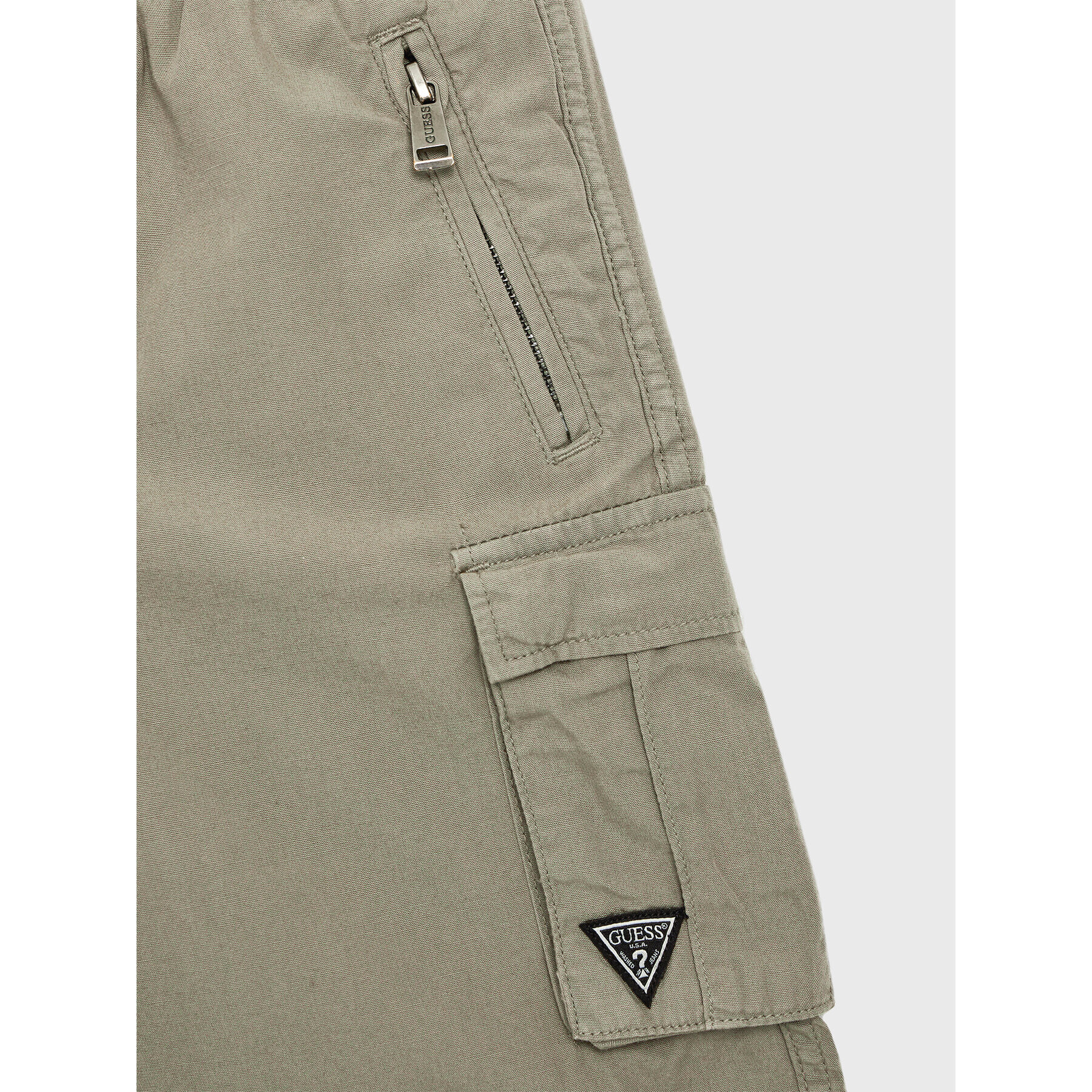 Guess Шорти от плат L2RD01 D3XN0 Зелен Regular Fit - Pepit.bg