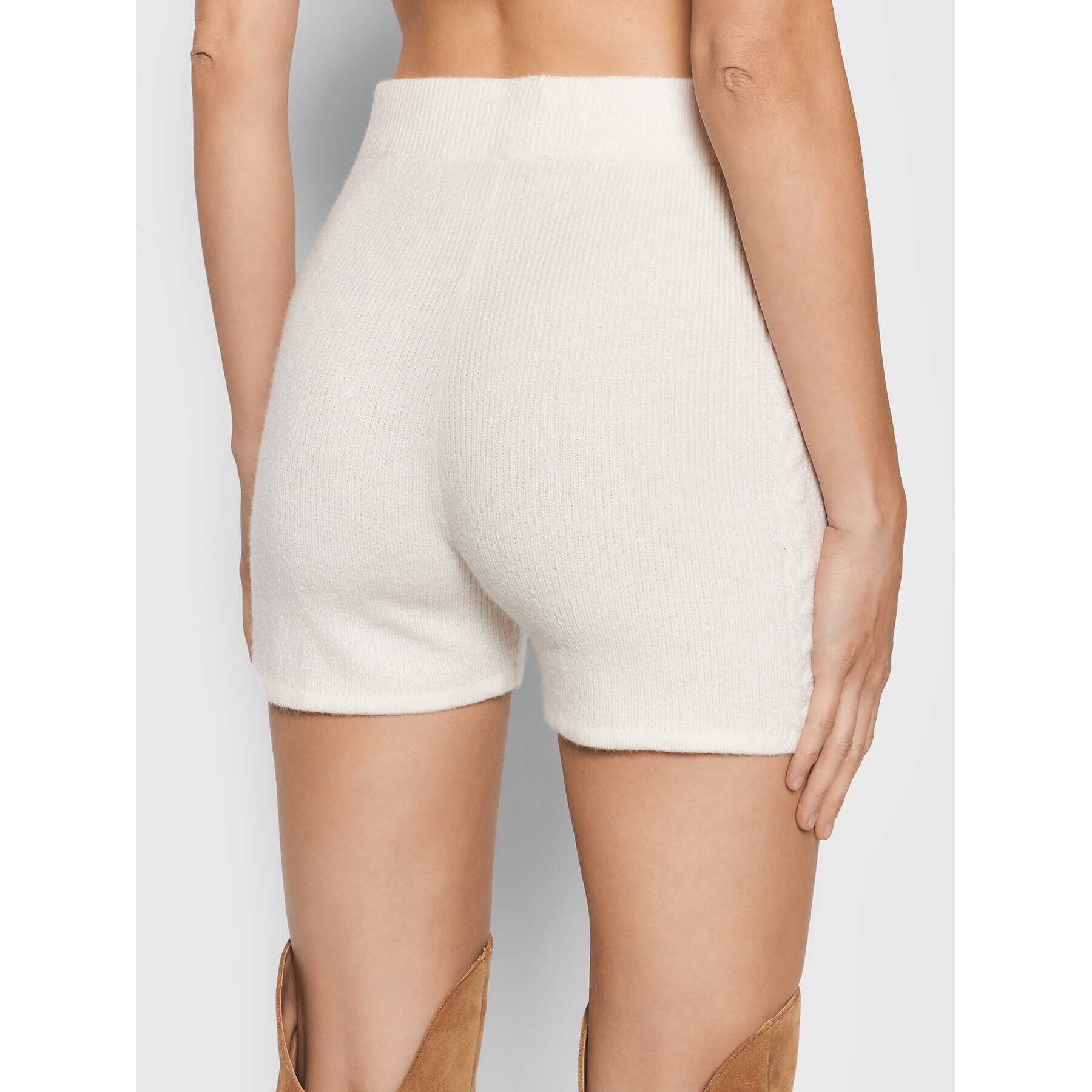 Guess Шорти от плат Serena Cable W1BD12 Z2QA0 Бял Regular Fit - Pepit.bg