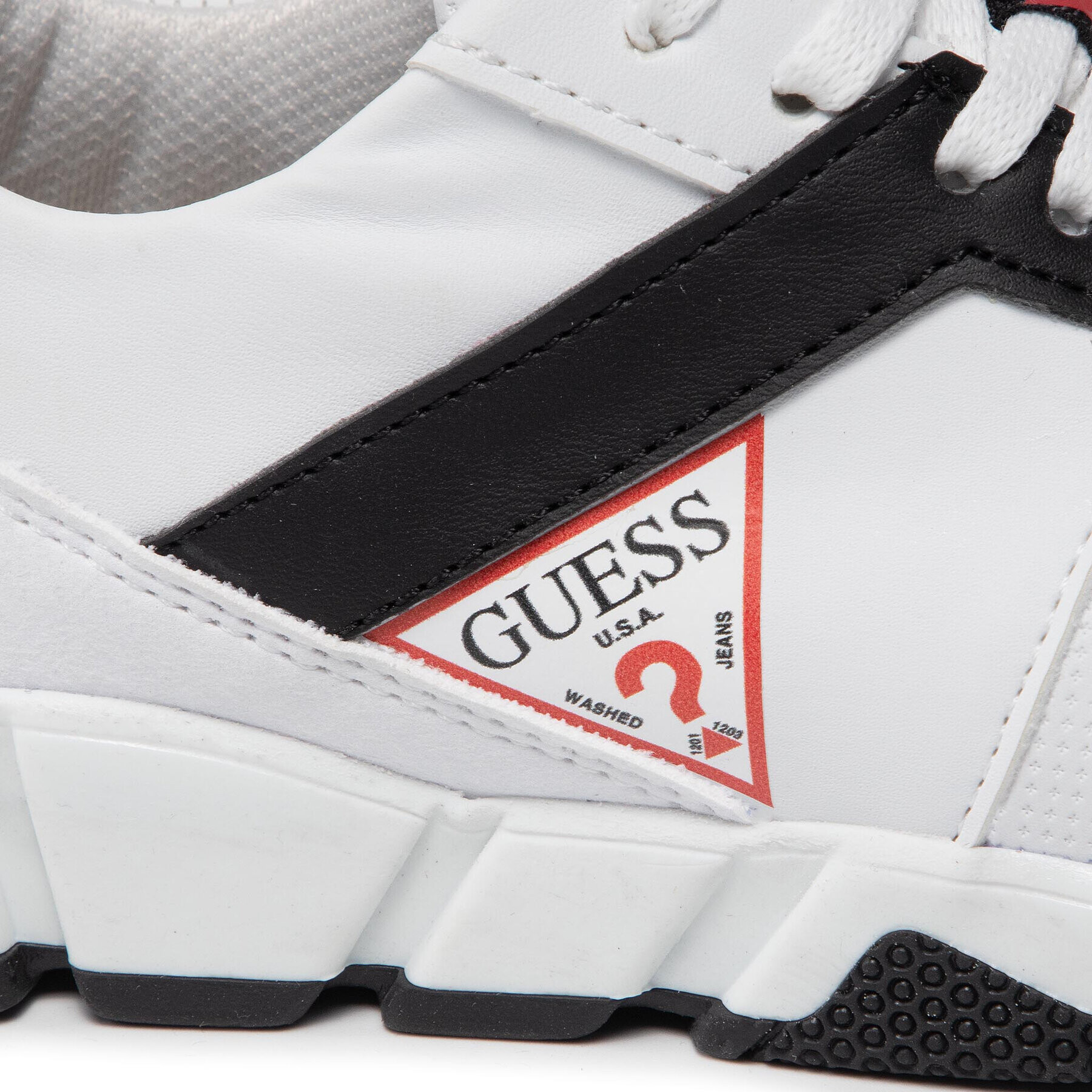 Guess Сникърси FIRIC8 ELE12 Бял - Pepit.bg