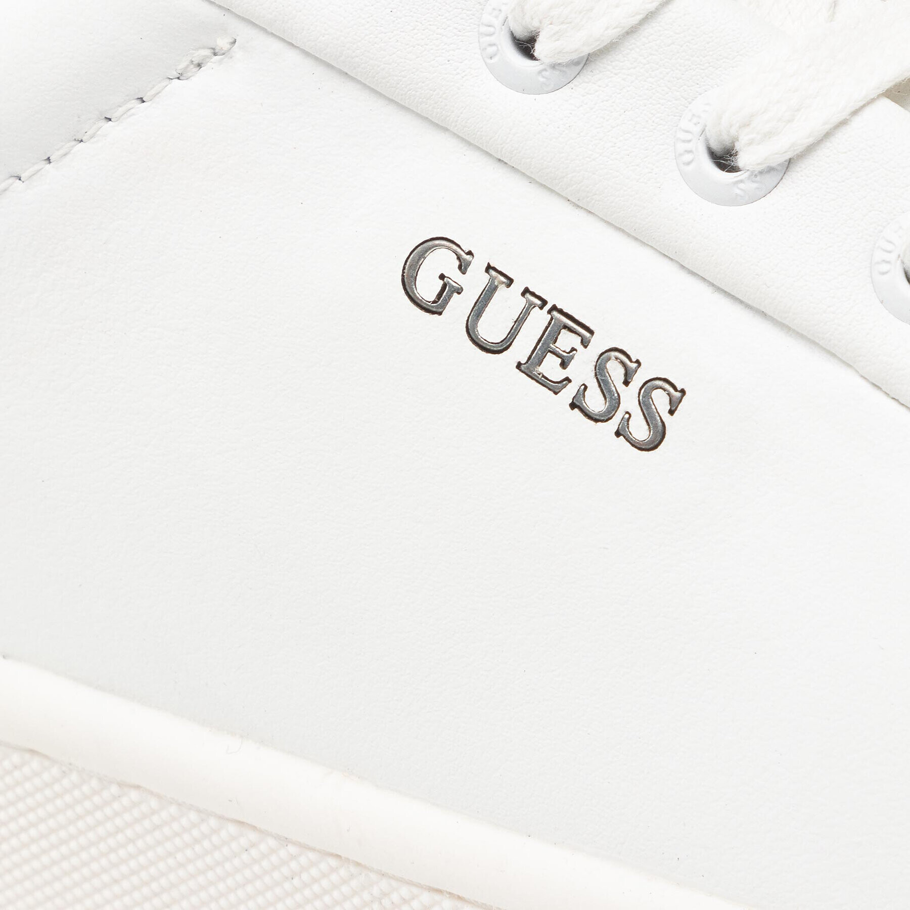 Guess Сникърси FMVIC8 LEA12 Бял - Pepit.bg