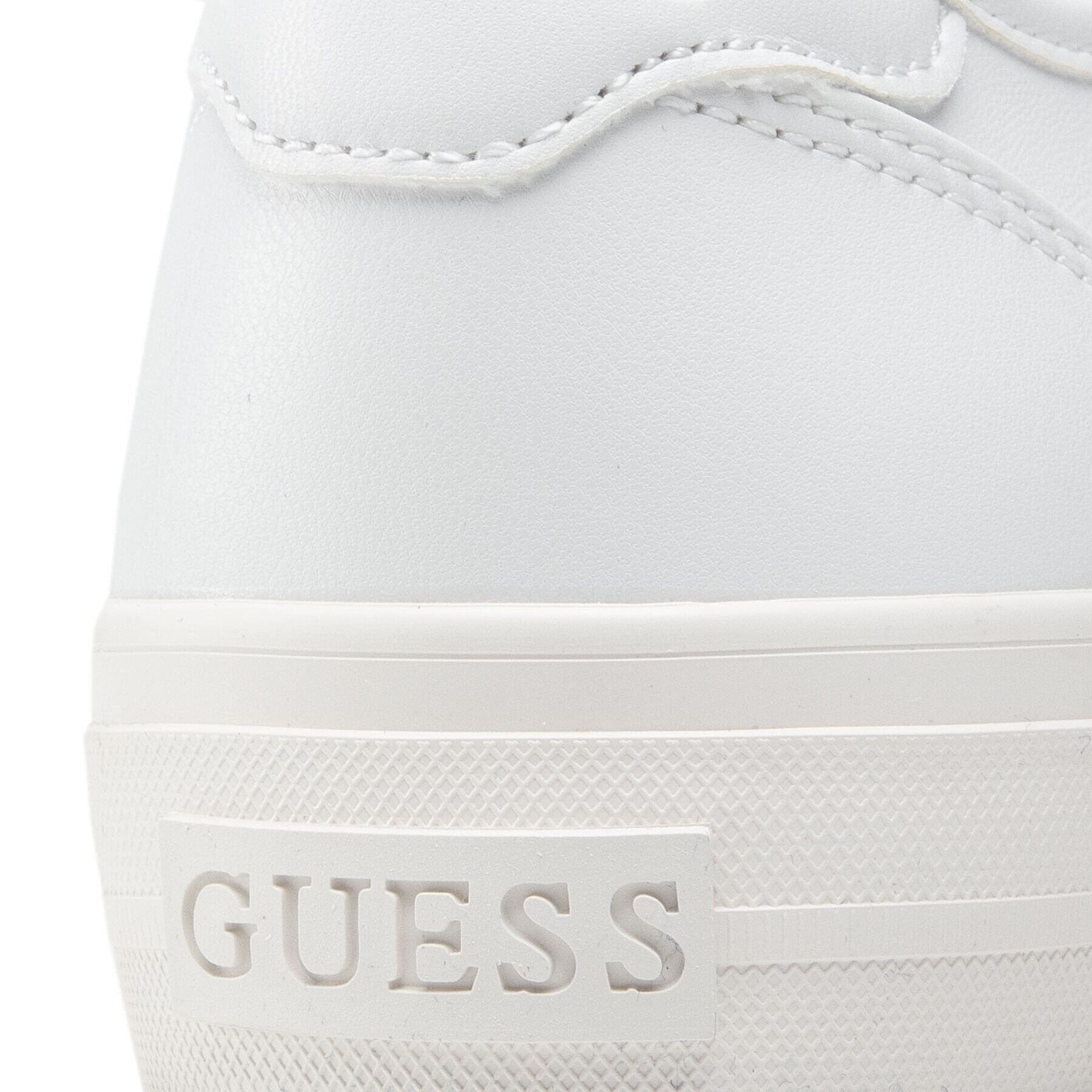 Guess Сникърси Perezz3 FL6PZZ ELE12 Бял - Pepit.bg