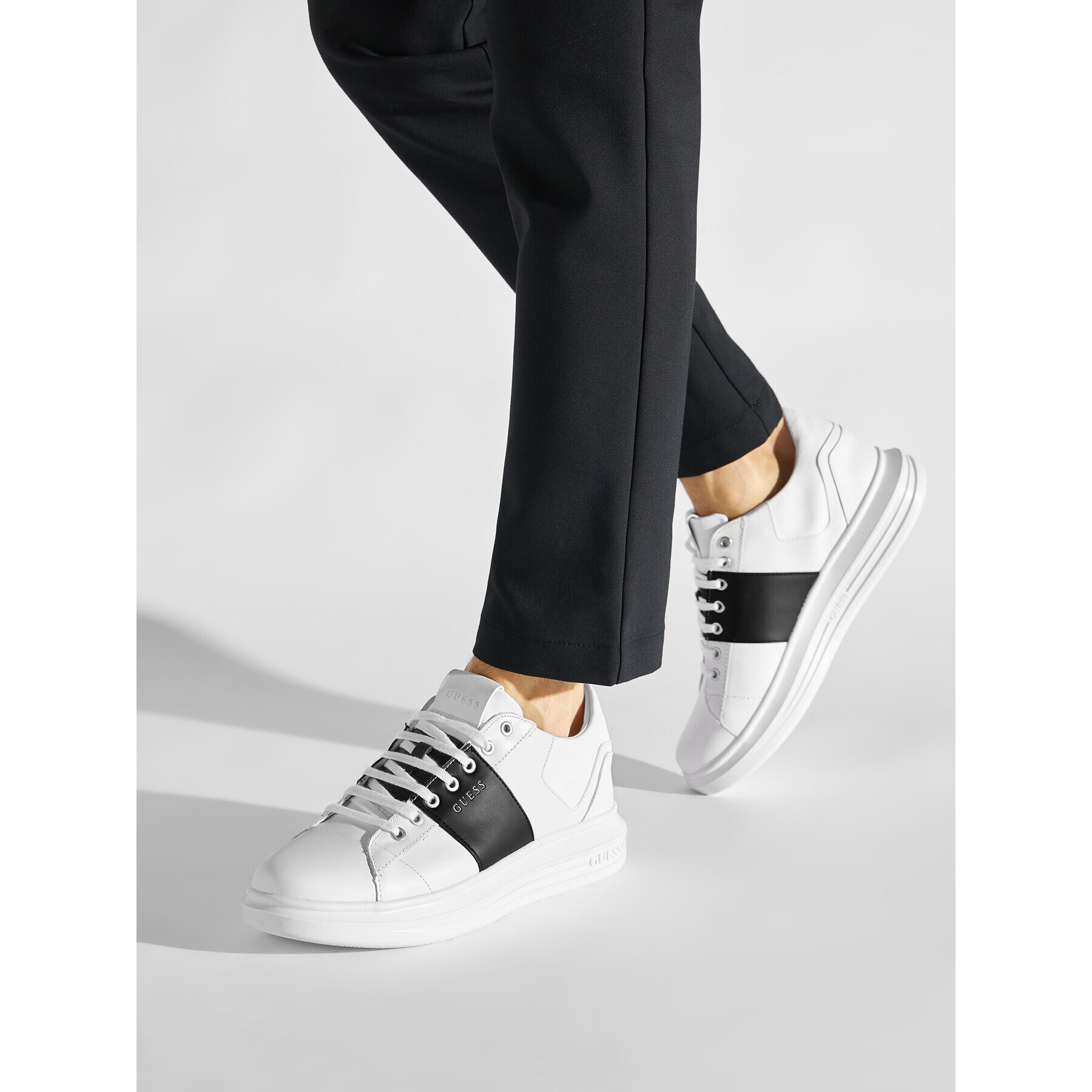 Guess Сникърси Salerno Carryover FM7SRN FAB12 Бял - Pepit.bg