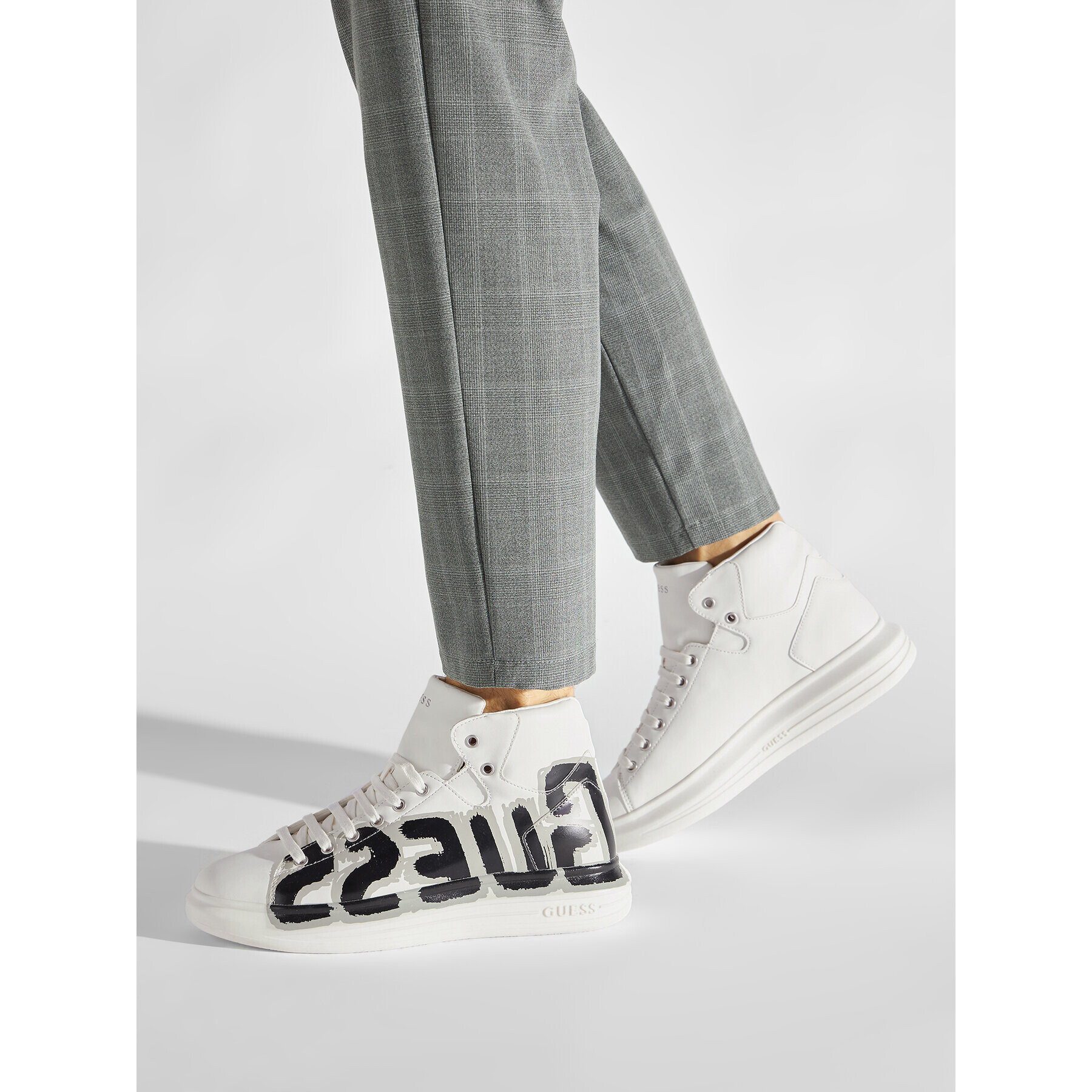 Guess Сникърси Salerno Mid FM7SRM ELE12 Бял - Pepit.bg