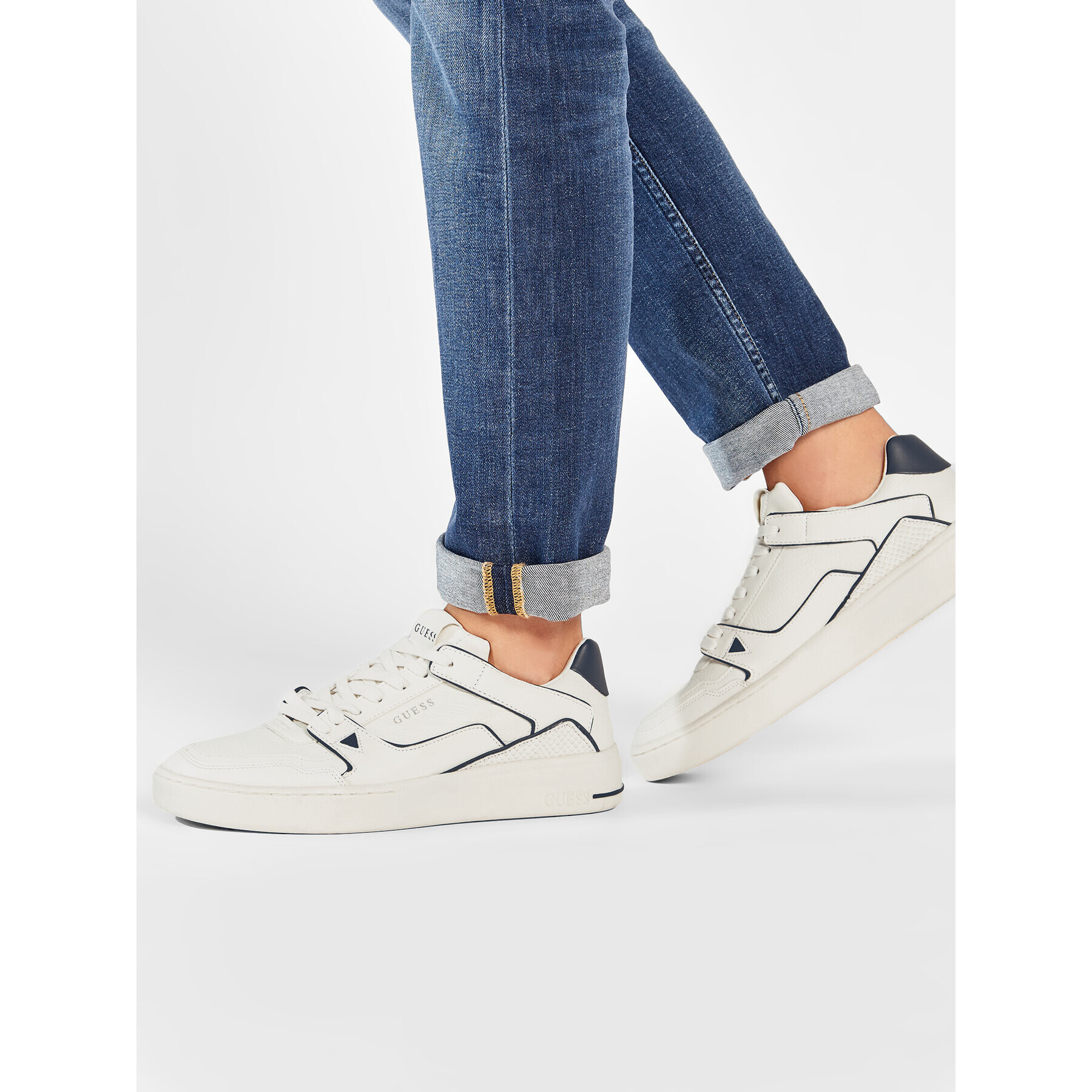 Guess Сникърси Verona Basket Low FM7VBL ELE12 Бял - Pepit.bg