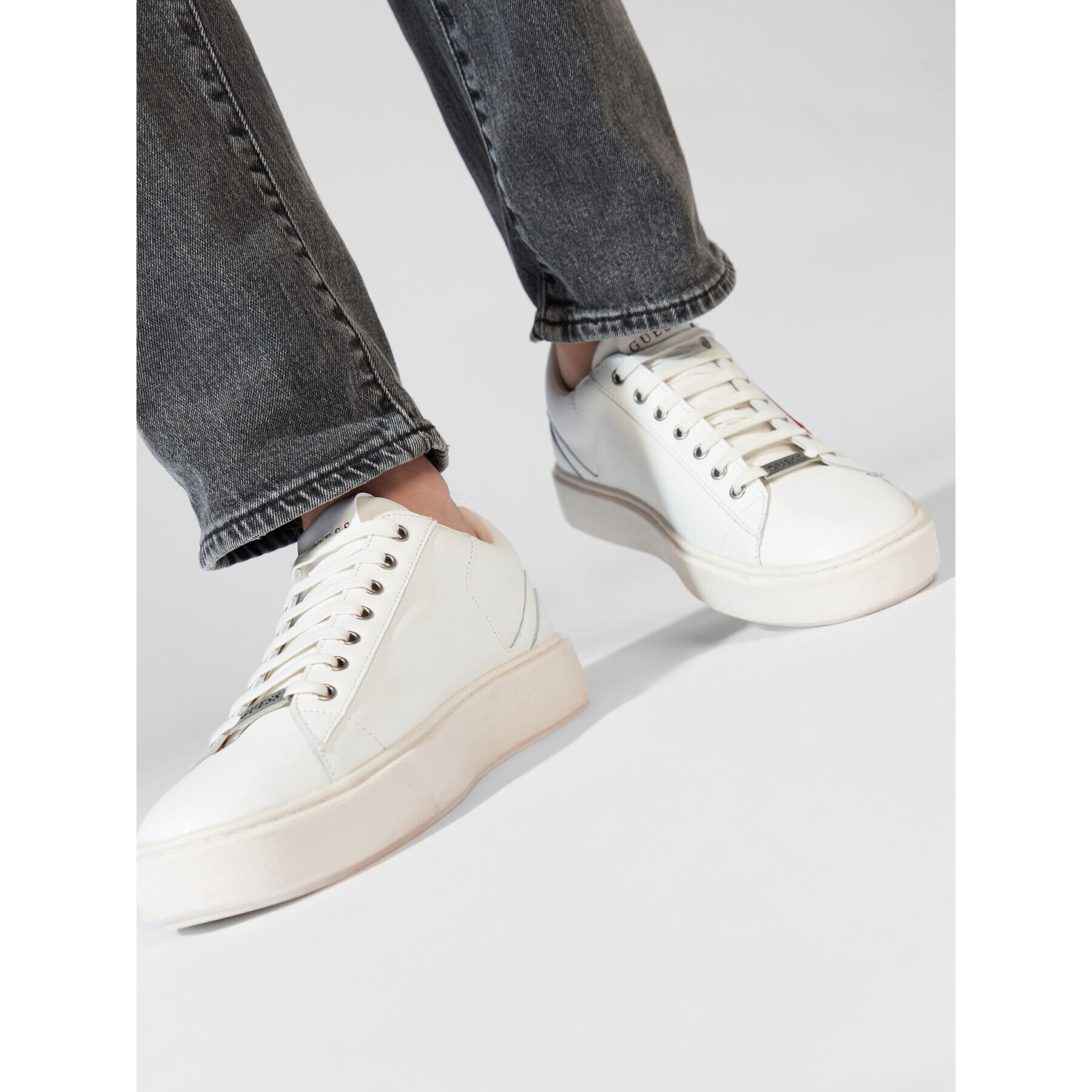 Guess Сникърси Vice Sash FM8VIS LEA12 Бял - Pepit.bg