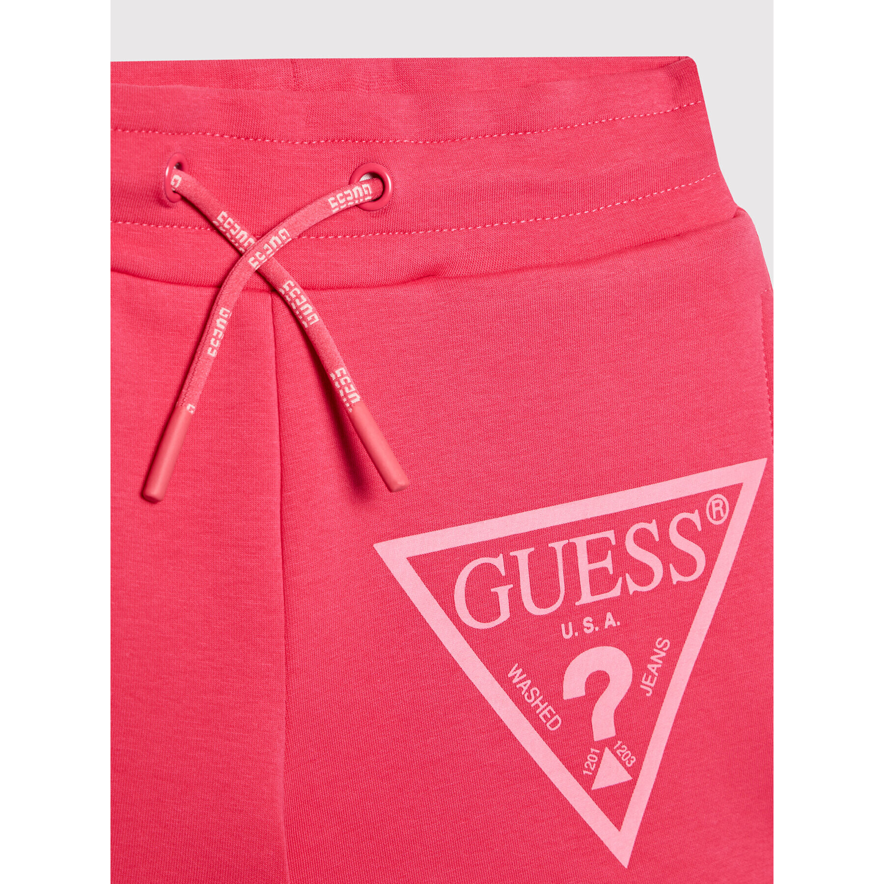 Guess Спортни шорти J2RD08 KAMN2 Розов Regular Fit - Pepit.bg