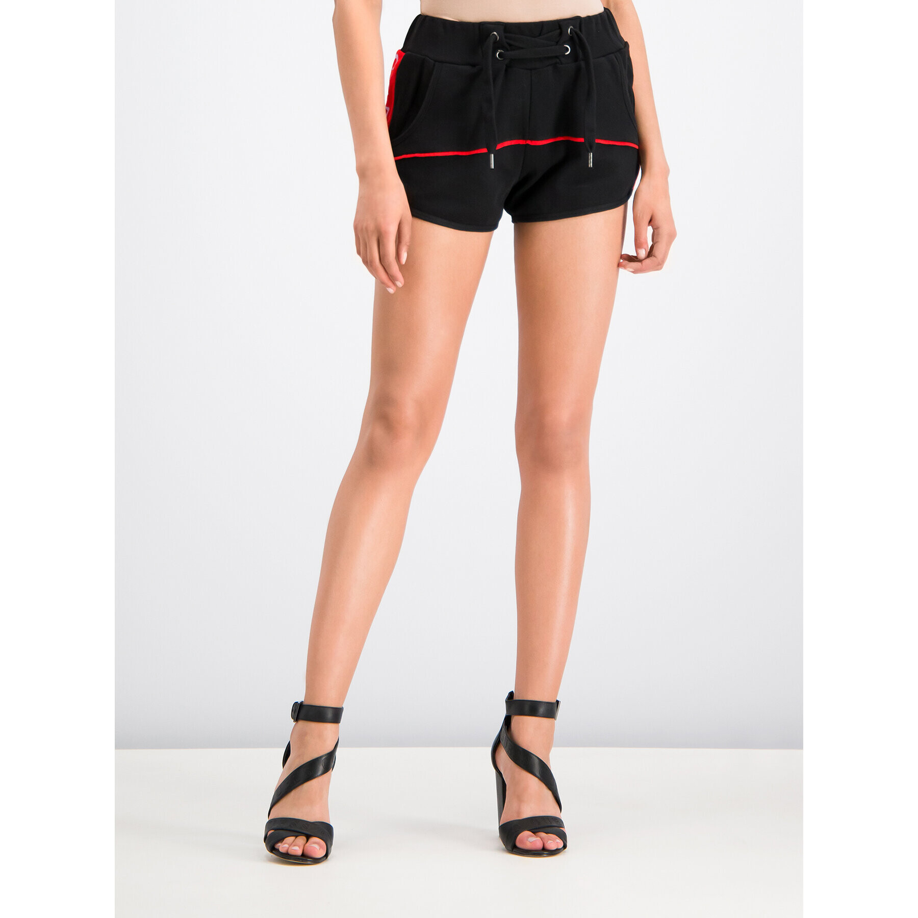 Guess Спортни шорти O92A45 FL01V Черен Regular Fit - Pepit.bg