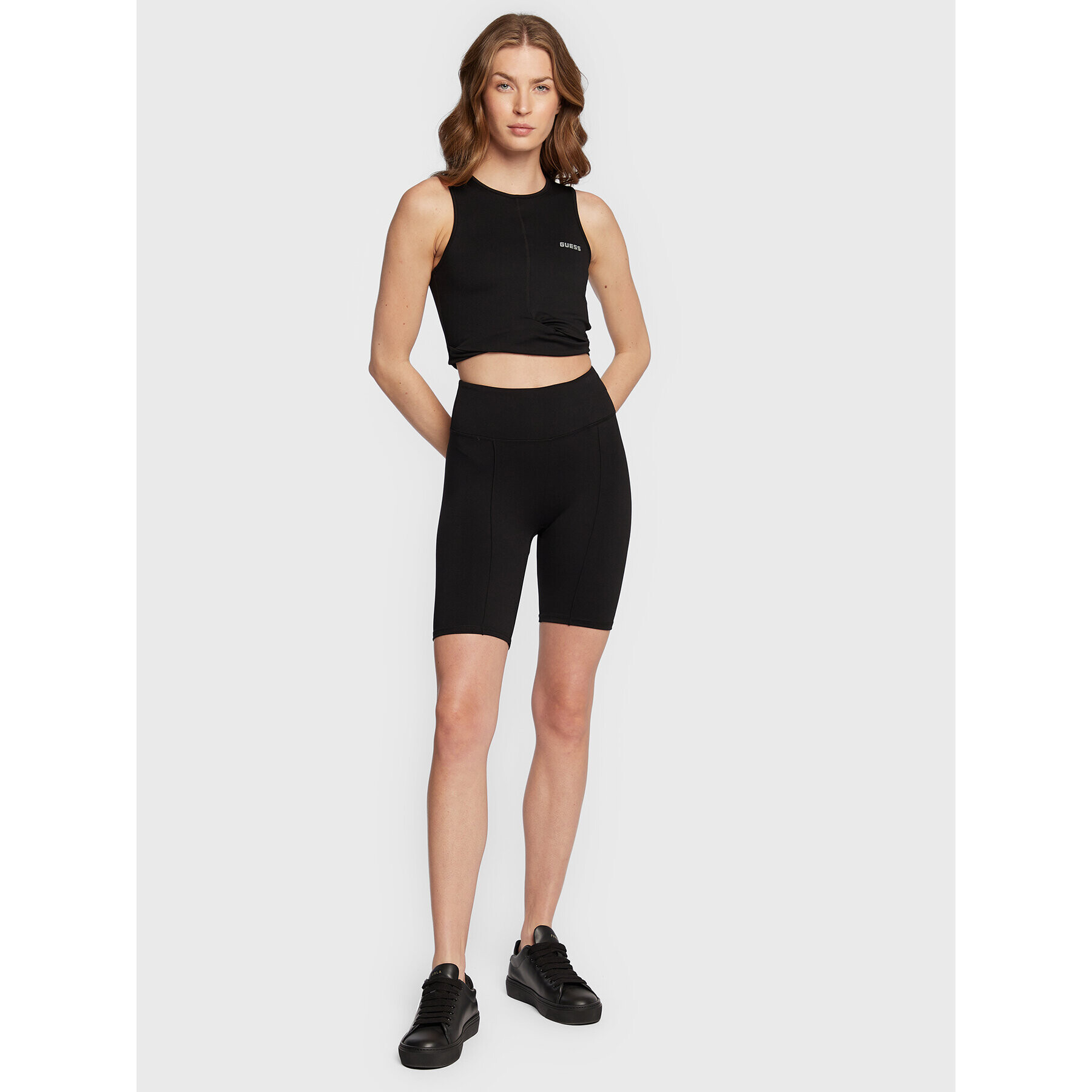 Guess Спортни шорти V2BD01 MC04Z Черен Slim Fit - Pepit.bg