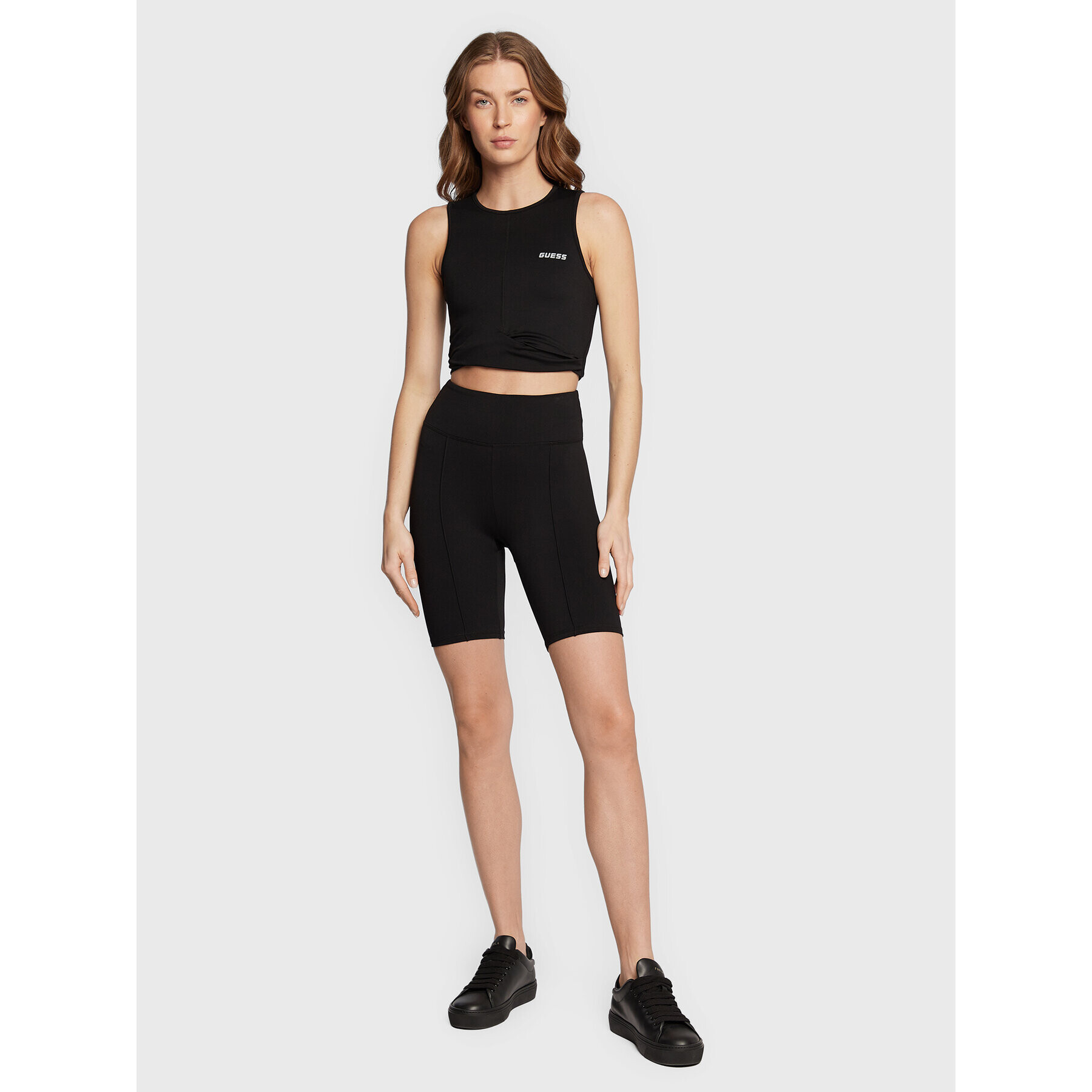 Guess Спортни шорти V2BD01 MC04Z Черен Slim Fit - Pepit.bg
