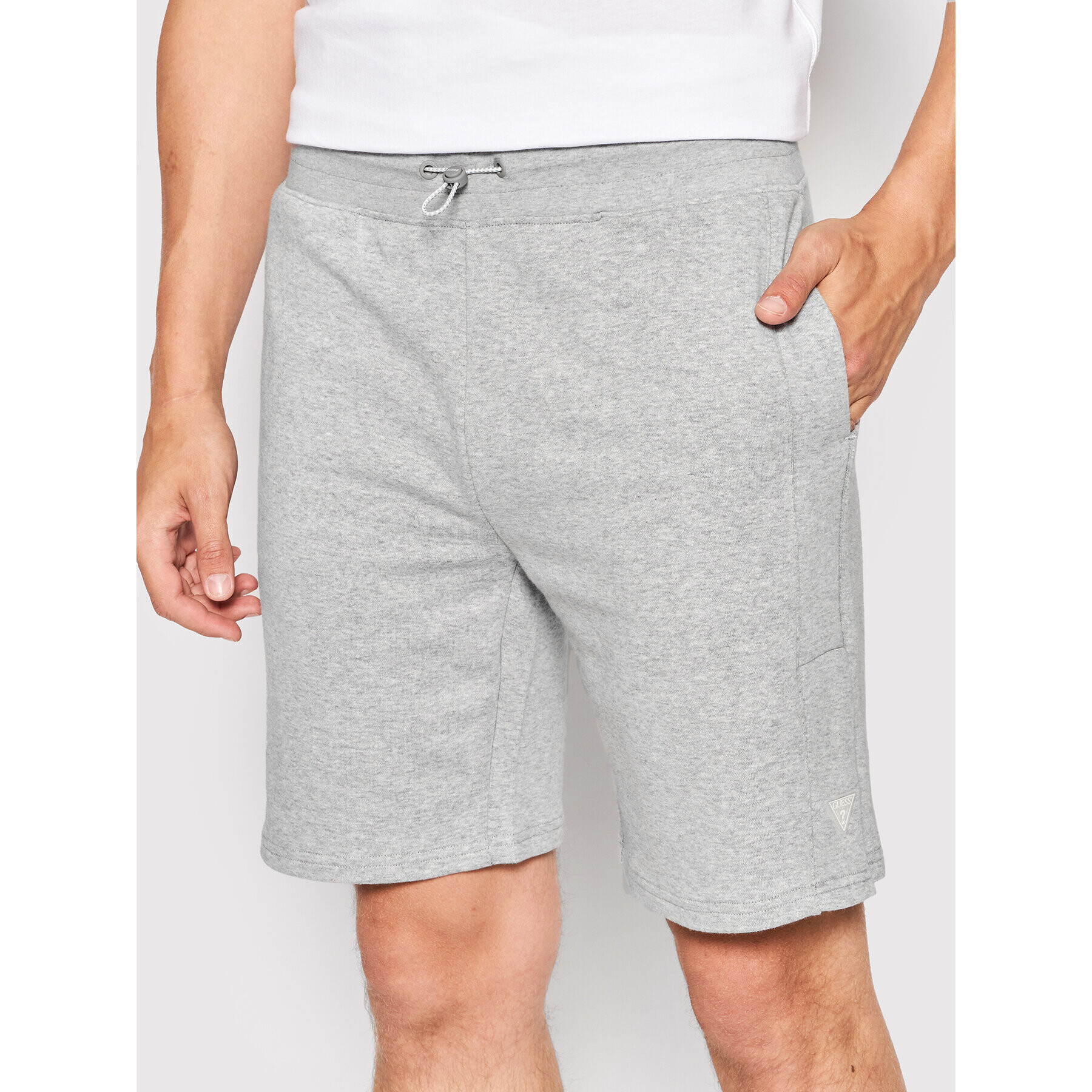 Guess Спортни шорти Z2GD04 FL04F Сив Regular Fit - Pepit.bg