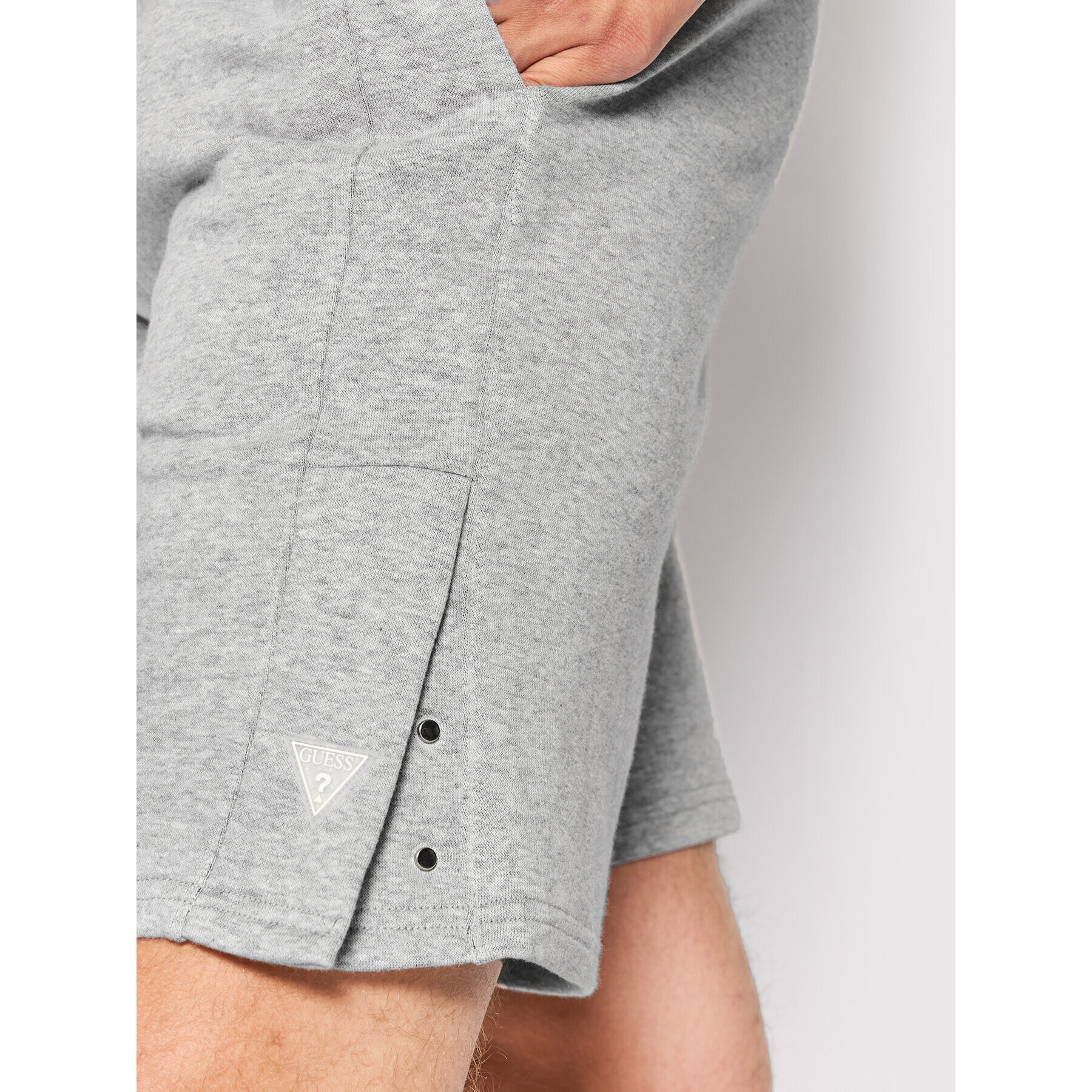 Guess Спортни шорти Z2GD04 FL04F Сив Regular Fit - Pepit.bg