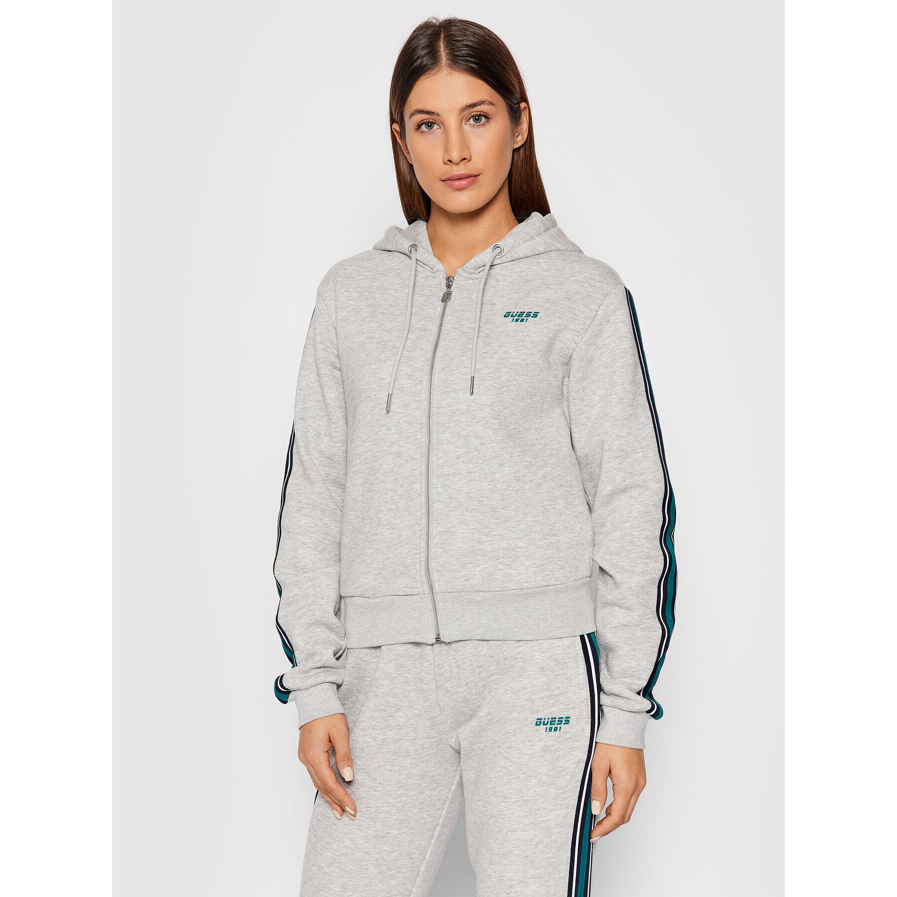 Guess Суитшърт Abigal O1RA30 K9Z21 Сив Regular Fit - Pepit.bg