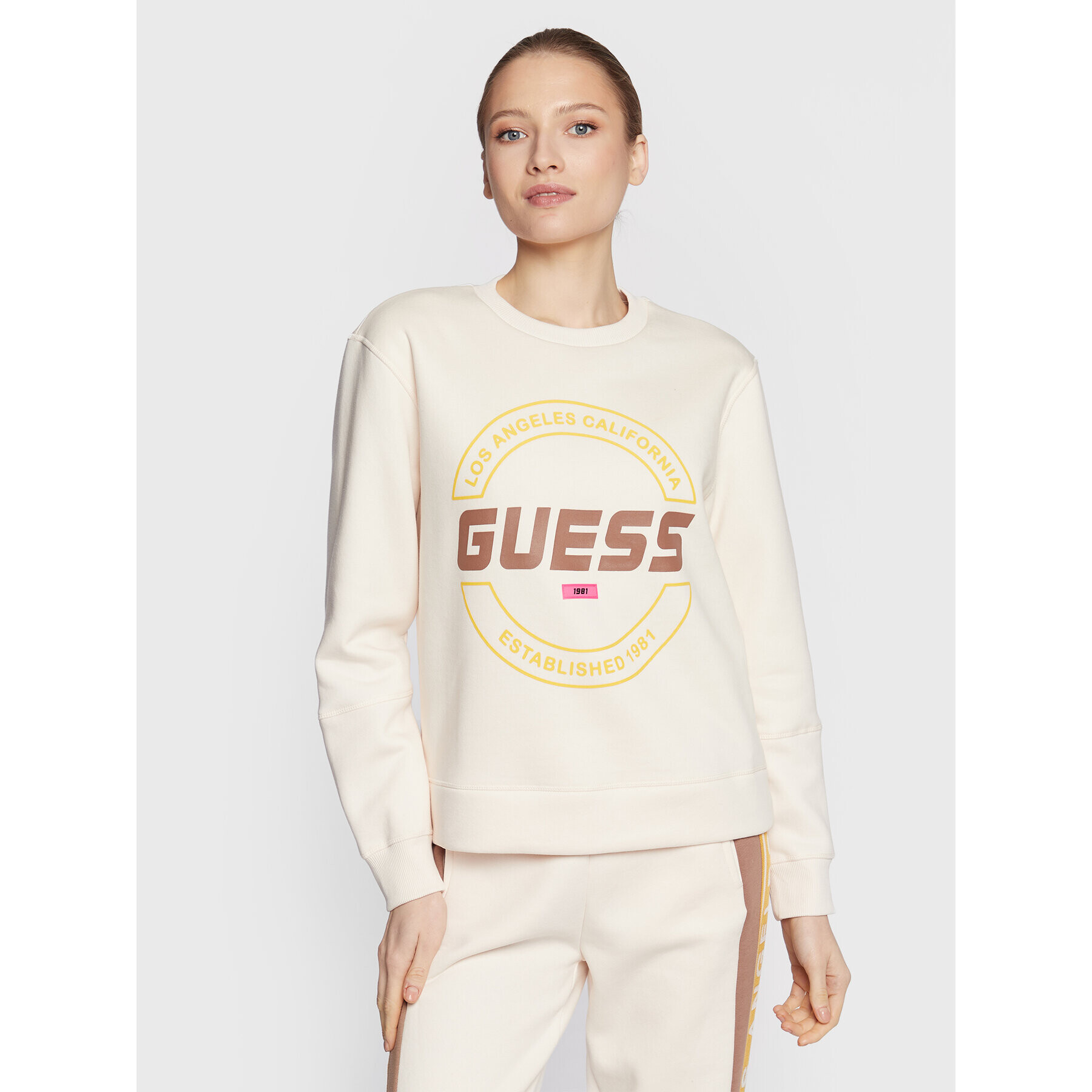 Guess Суитшърт Adrianna V3RQ01 KBGQ2 Бежов Regular Fit - Pepit.bg