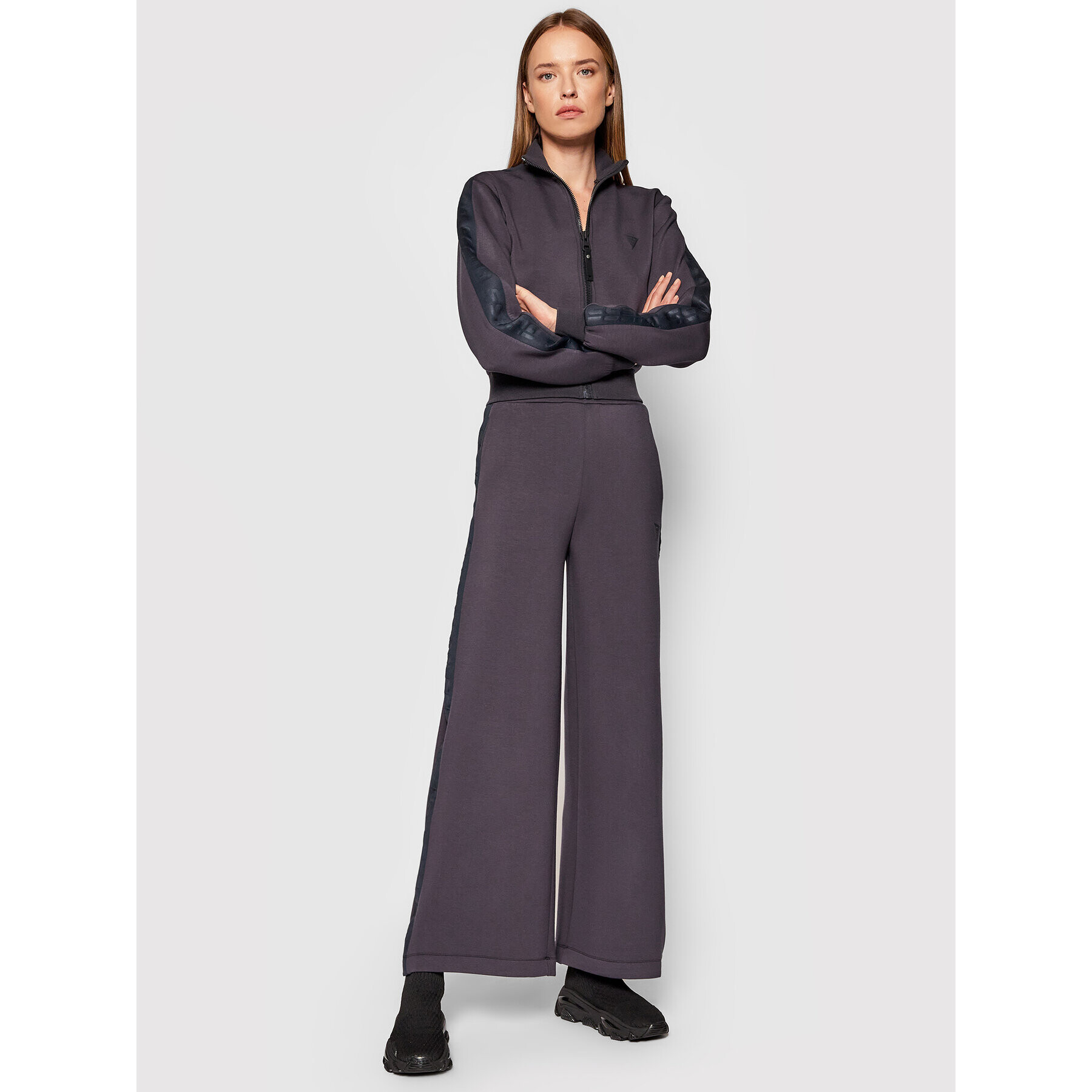 Guess Суитшърт Allie O1YA00 KAMN2 Сив Regular Fit - Pepit.bg