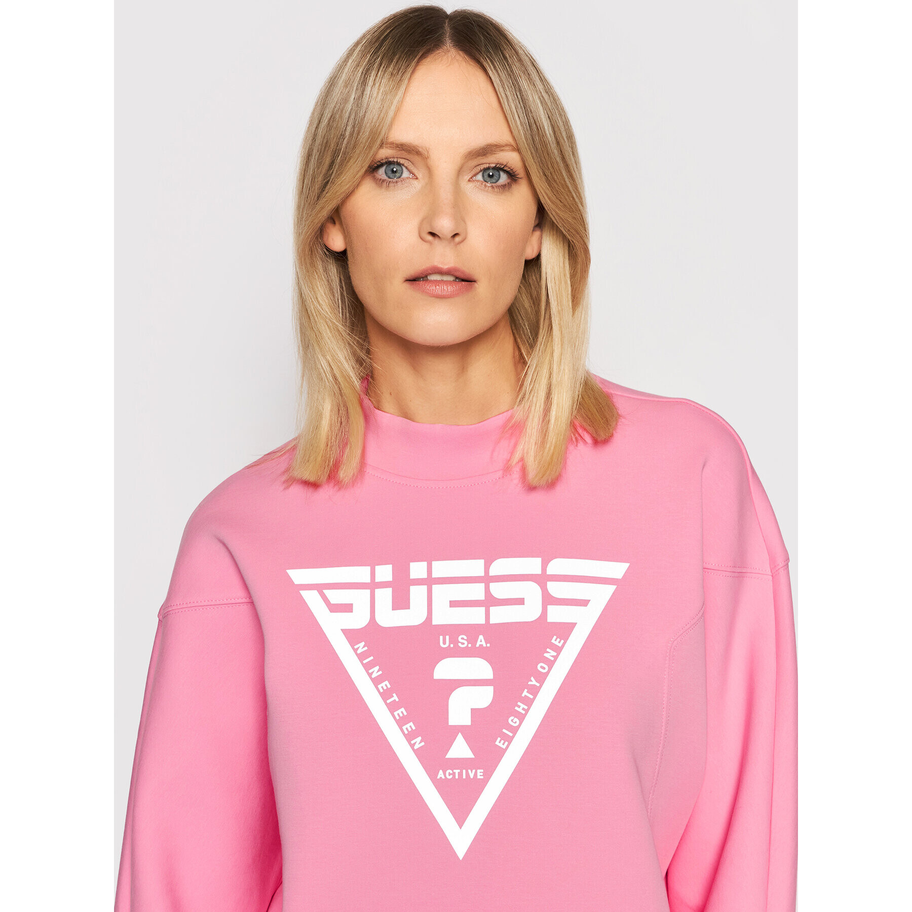 Guess Суитшърт Caren O1BA69 FL03S Розов Regular Fit - Pepit.bg