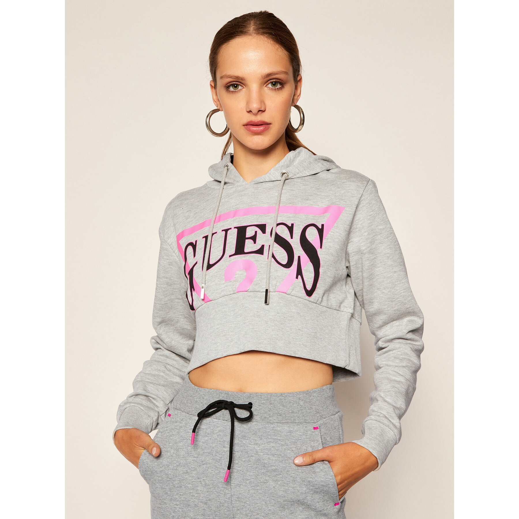 Guess Суитшърт Geneva W0YQ65 K68I0 Сив Regular Fit - Pepit.bg