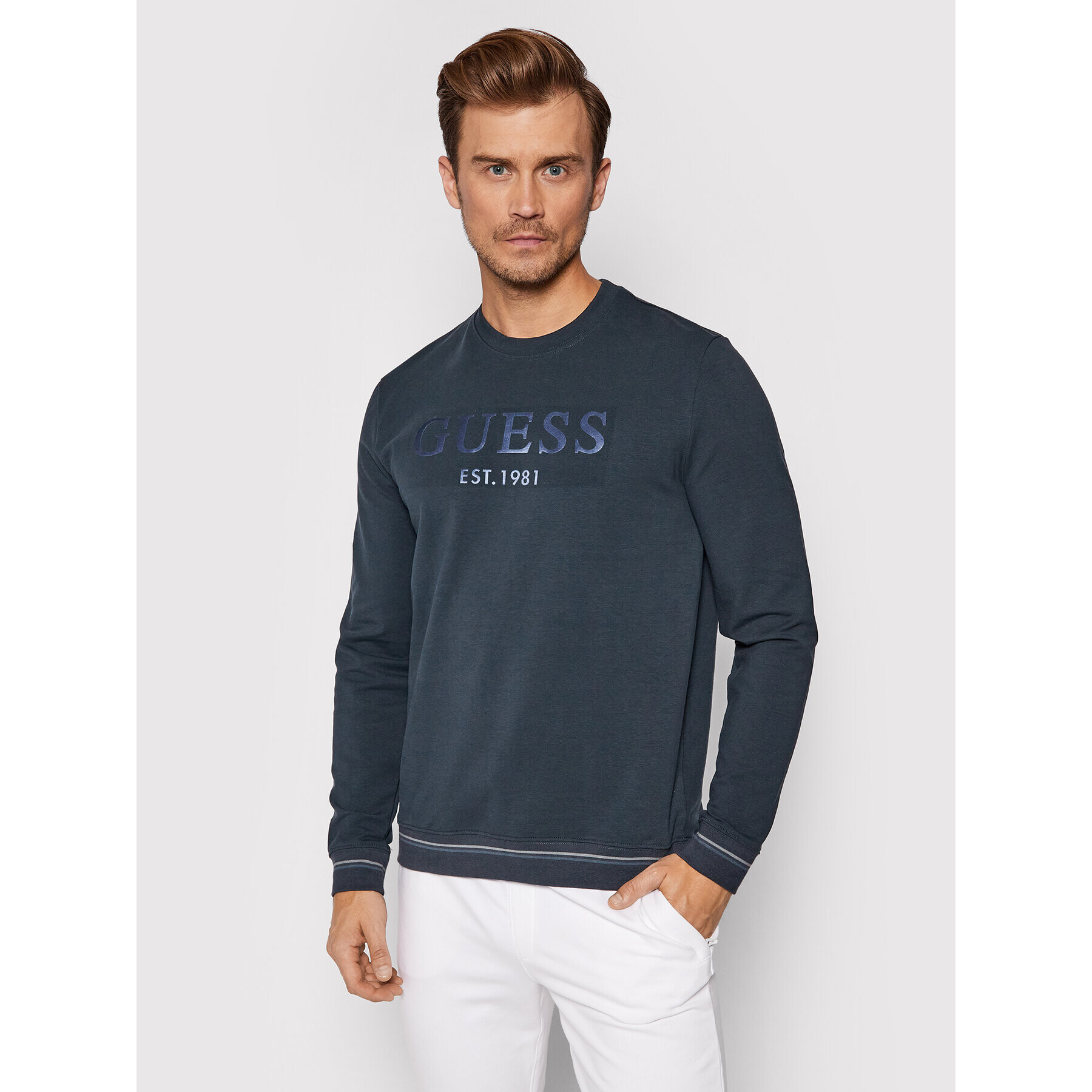 Guess Суитшърт M1BQ08 K6ZS1 Тъмносин Slim Fit - Pepit.bg