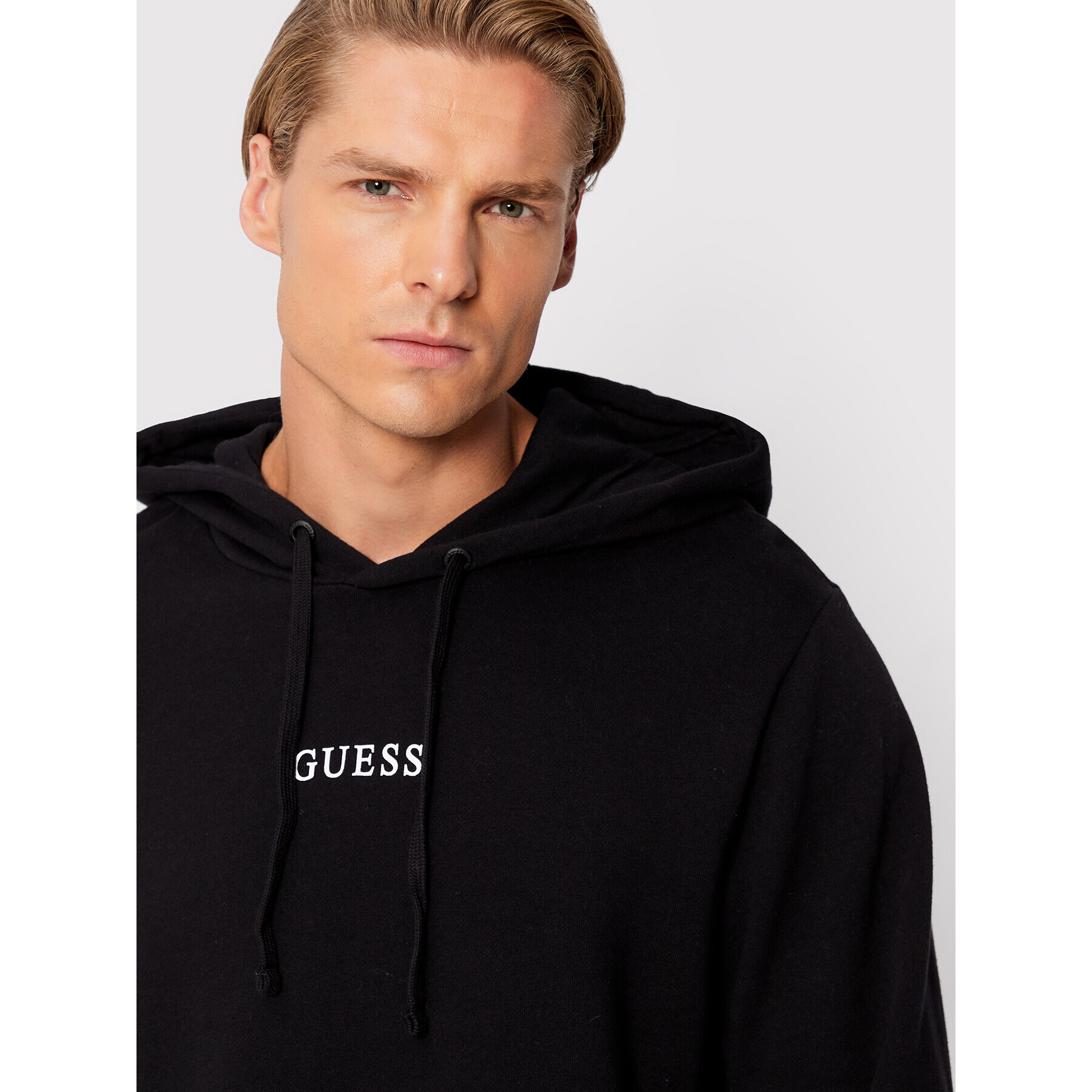 Guess Суитшърт M2BQ50 K9YH1 Черен Regular Fit - Pepit.bg