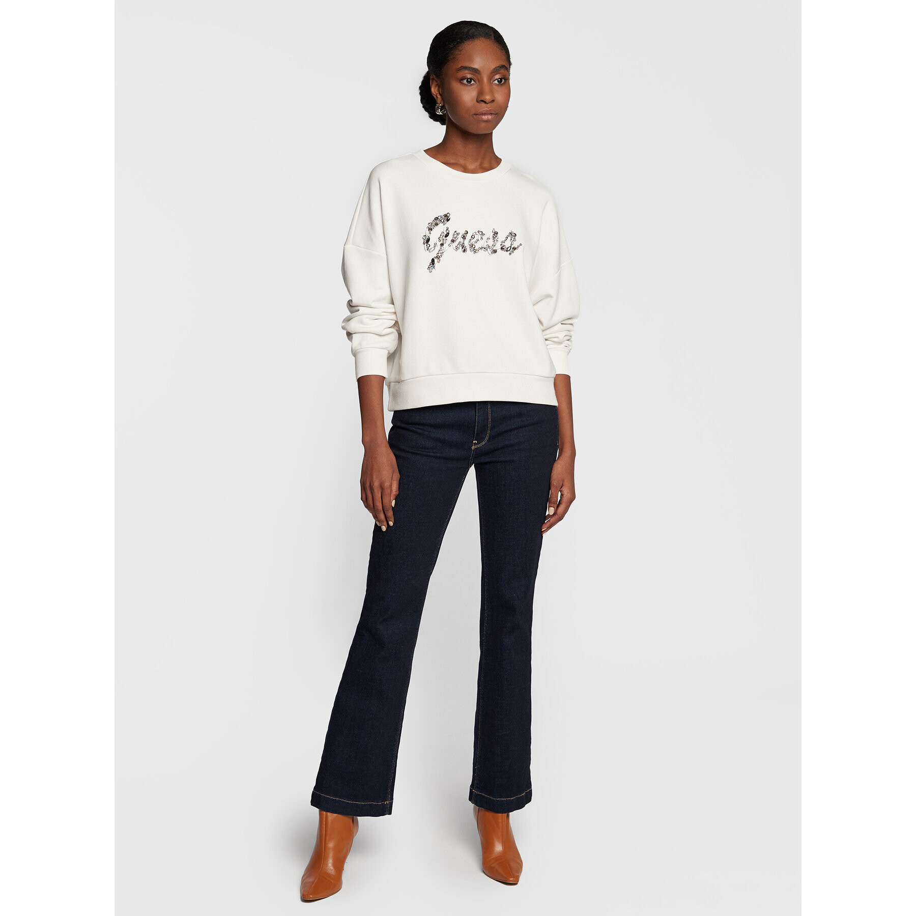 Guess Суитшърт Manila W2BQ24 K8802 Бял Regular Fit - Pepit.bg