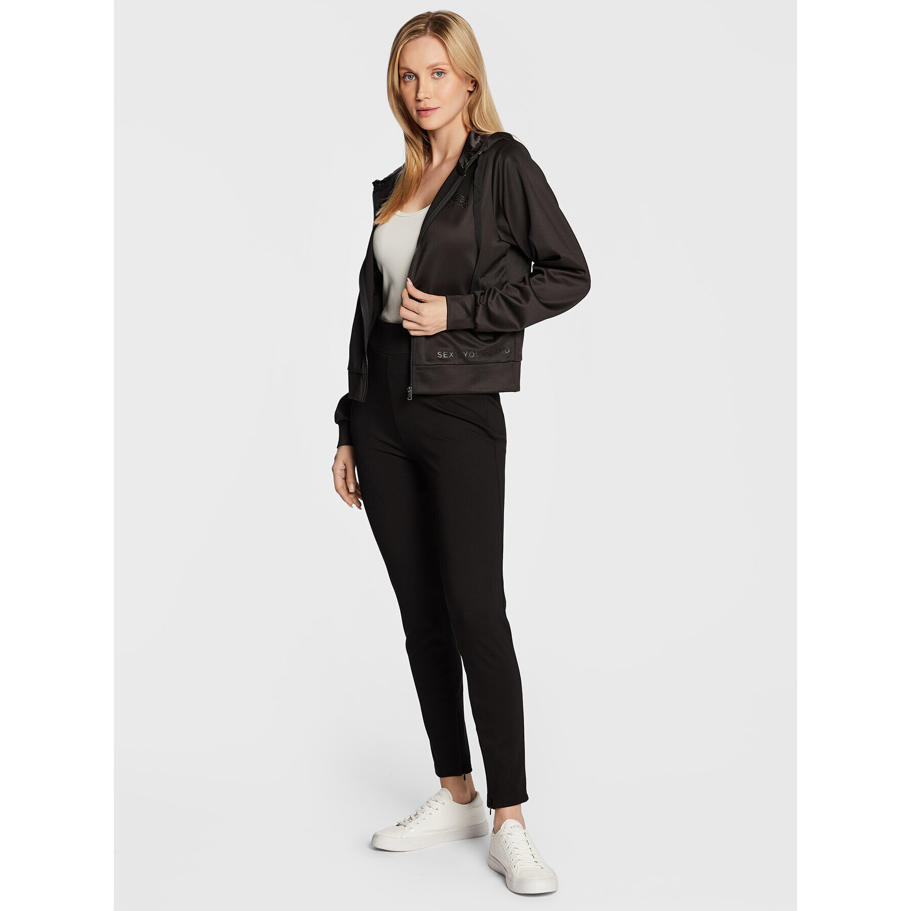Guess Суитшърт Marthe W2BQ15 KB7K2 Черен Regular Fit - Pepit.bg