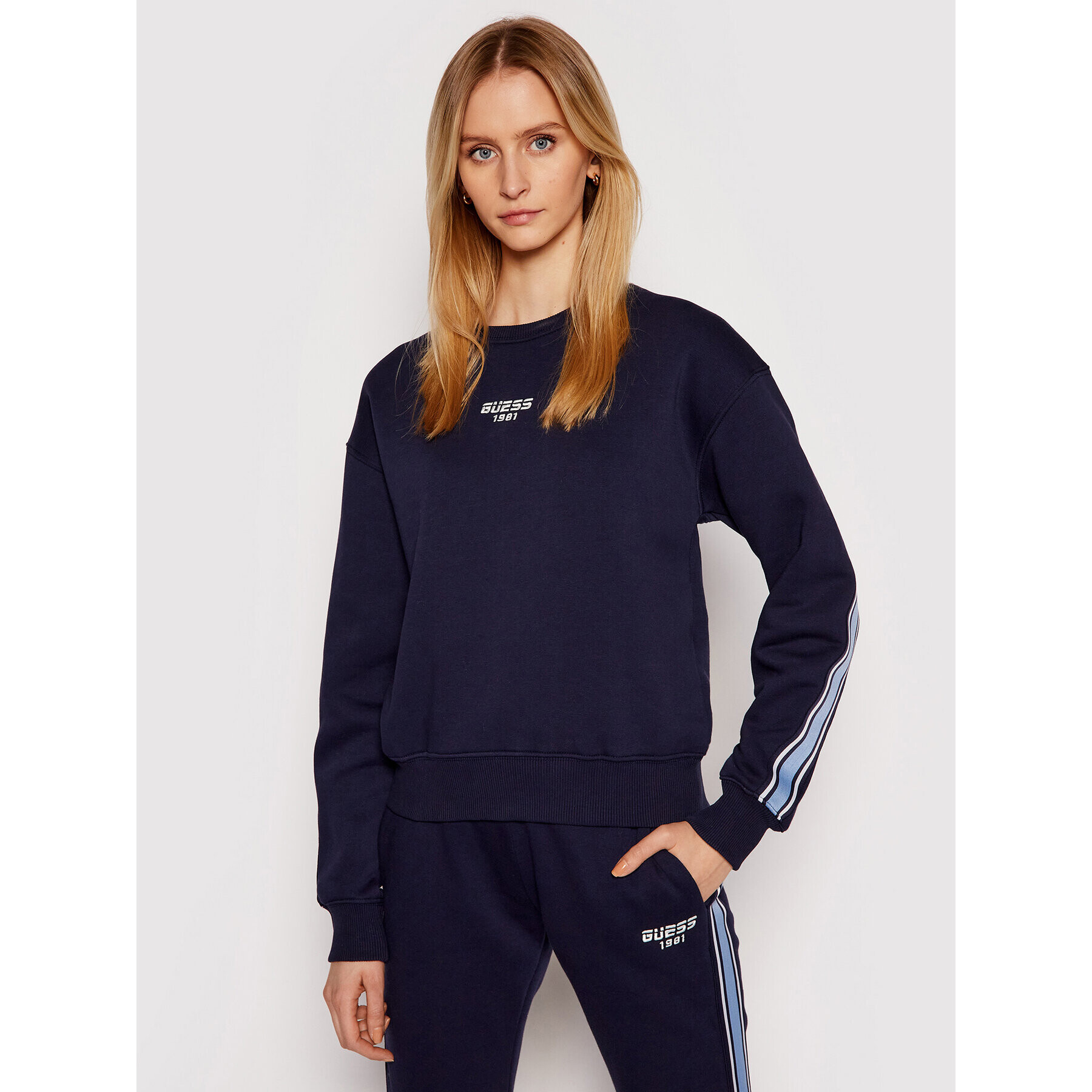 Guess Суитшърт O1RA28 FL03Q Тъмносин Regular Fit - Pepit.bg