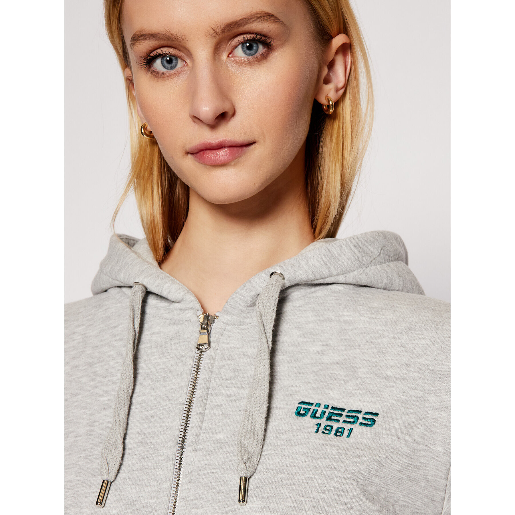 Guess Суитшърт O1RA30 FL03Y Сив Regular Fit - Pepit.bg