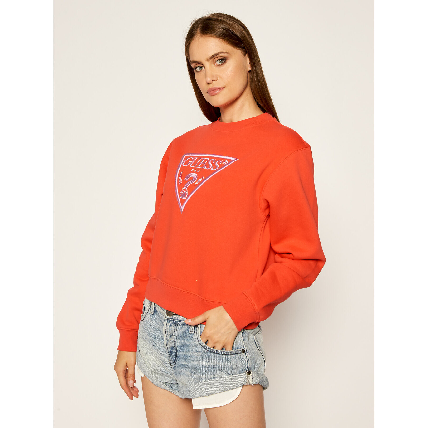 Guess Суитшърт Triangle W0YQ50 K9Z20 Червен Regular Fit - Pepit.bg