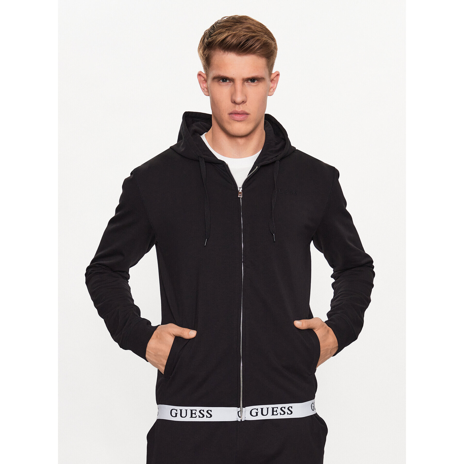 Guess Суитшърт U3YQ00 KBS91 Черен Regular Fit - Pepit.bg