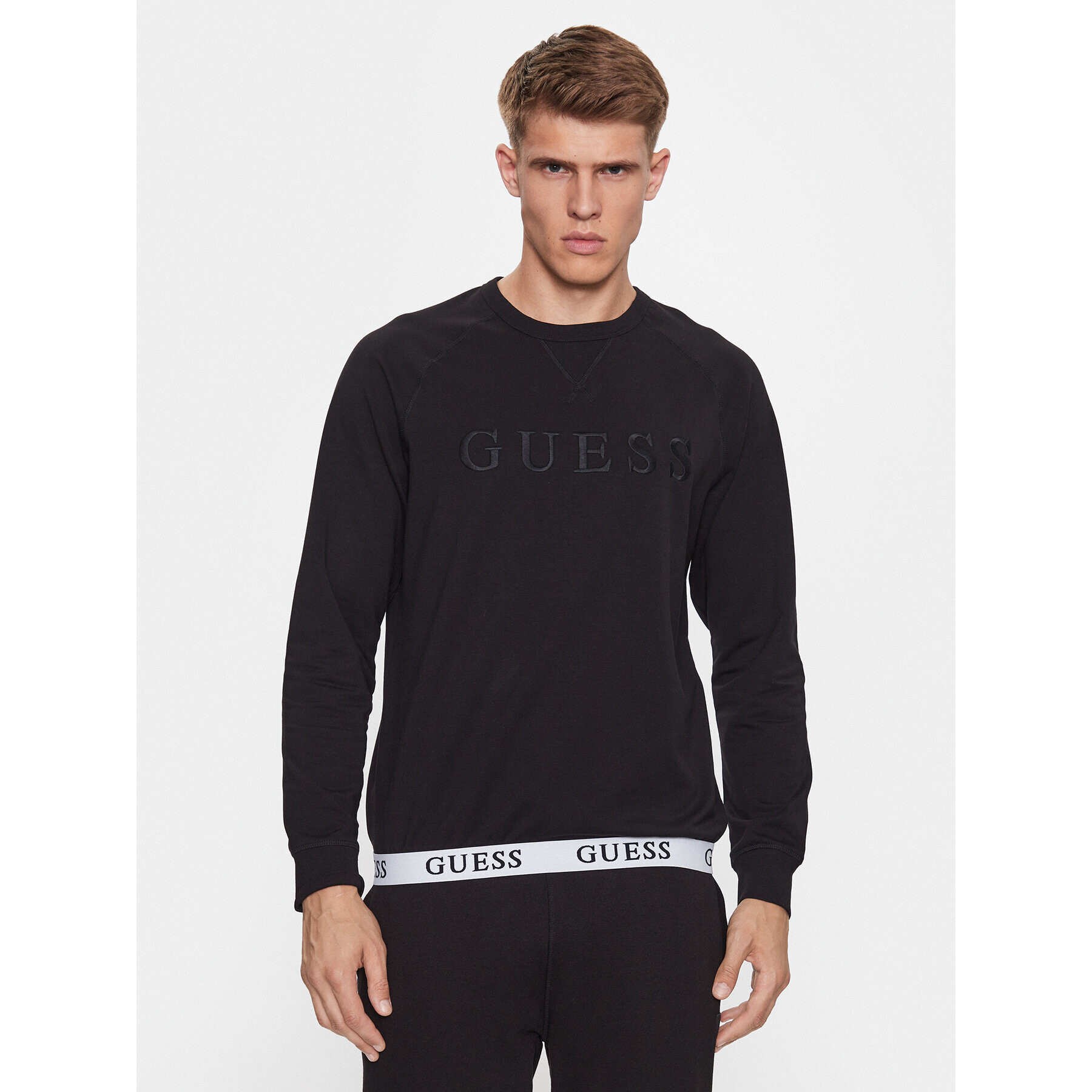 Guess Суитшърт U3YQ01 KBS91 Черен Regular Fit - Pepit.bg