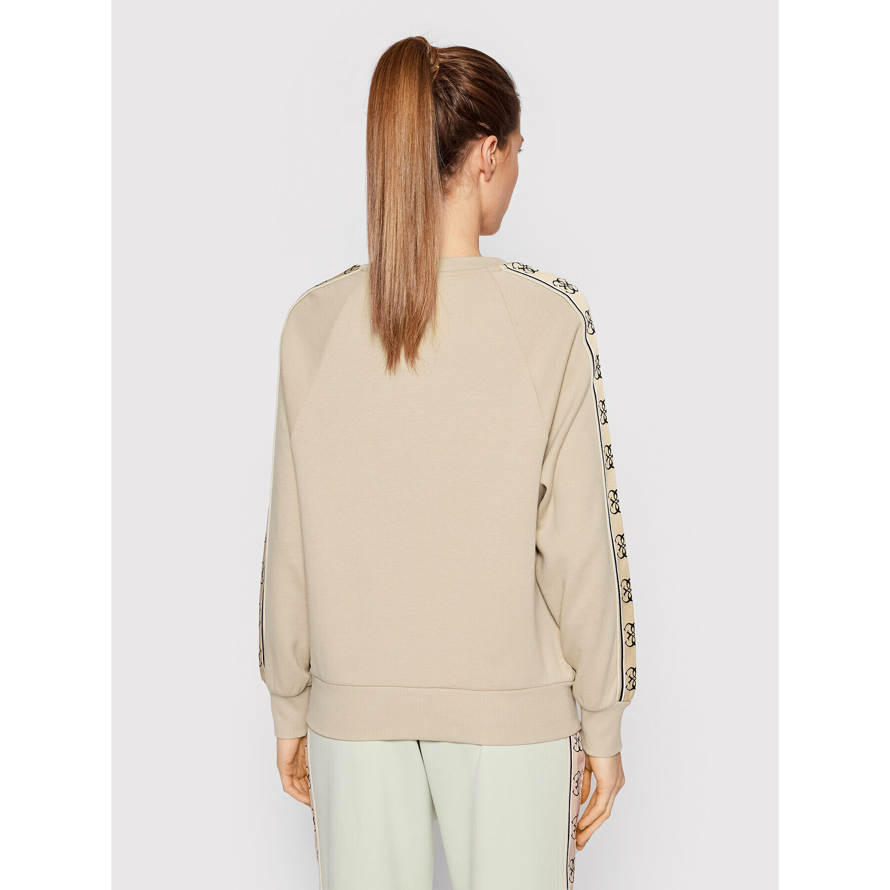 Guess Суитшърт V2GQ15 KA3P1 Бежов Regular Fit - Pepit.bg